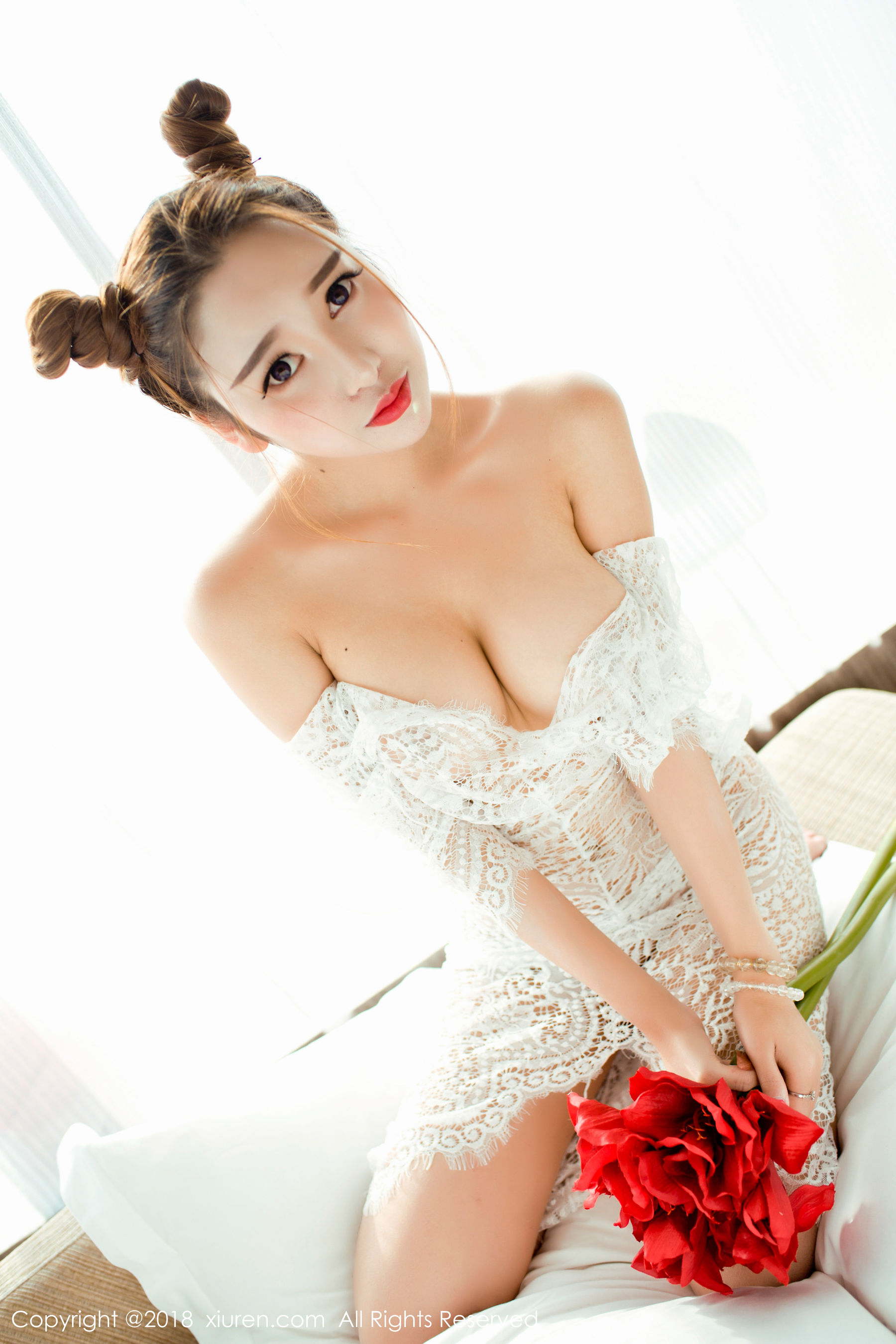李梓熙《性感E罩杯巨乳美女》 秀人网XIUREN No.985