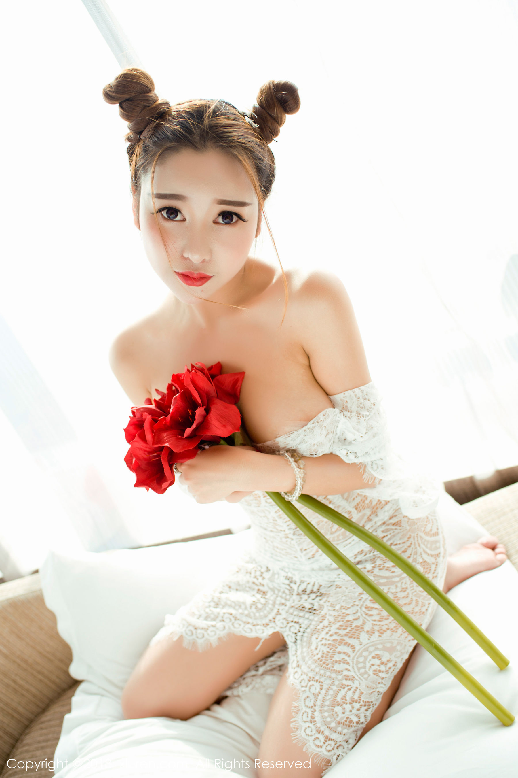 李梓熙《性感E罩杯巨乳美女》 秀人网XIUREN No.985