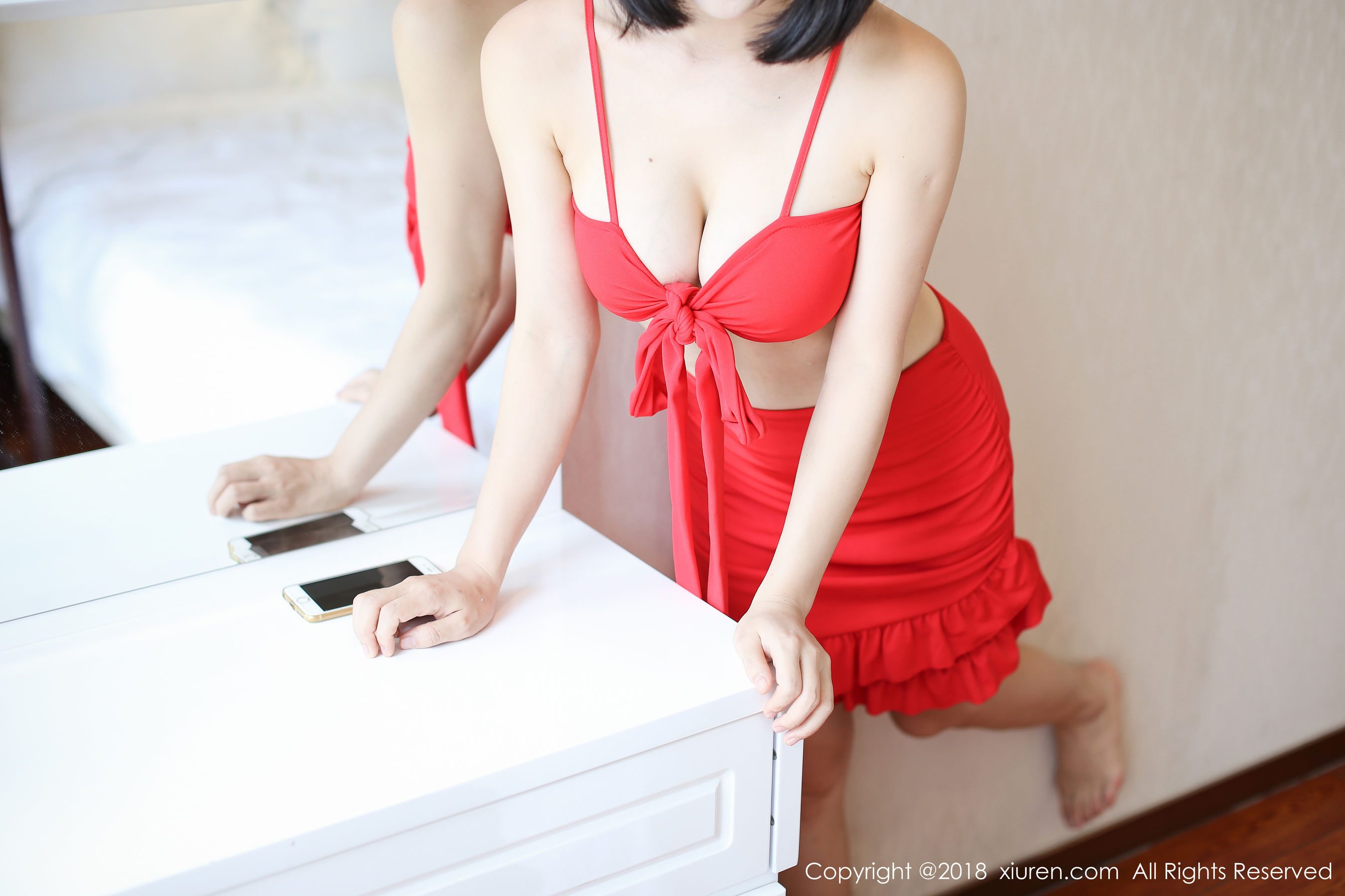 模特@小探戈《玉体浑如雪》 XiuRen 秀人网 No.1001