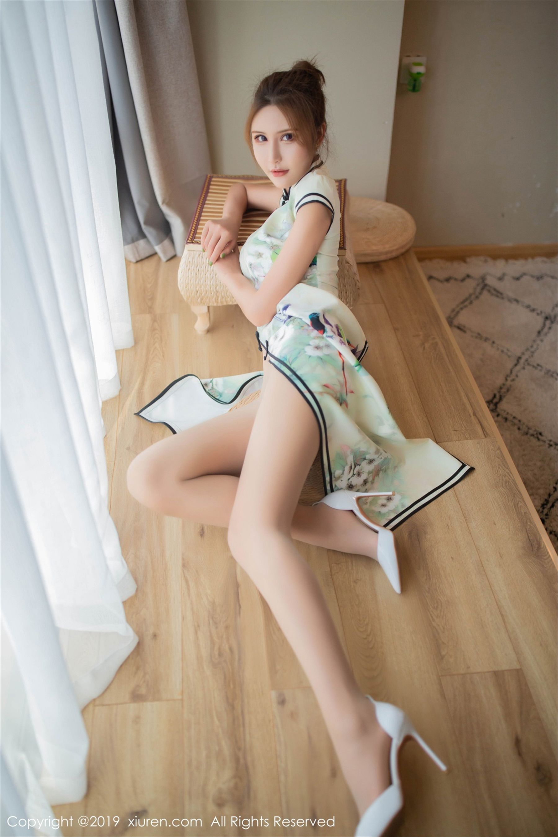 XiuRen 秀人网 No.1542 Emily顾奈奈酱