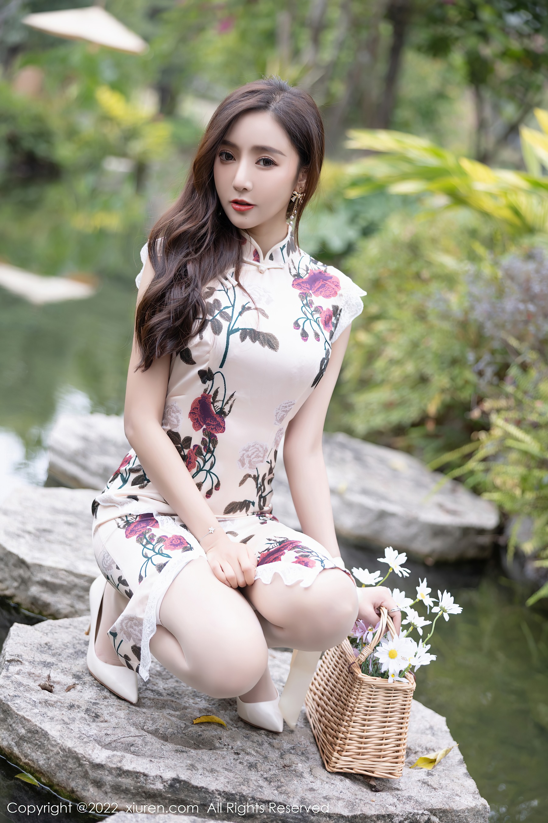 秀人网 No.4688 王馨瑶yanni 旗袍美腿丝袜写真