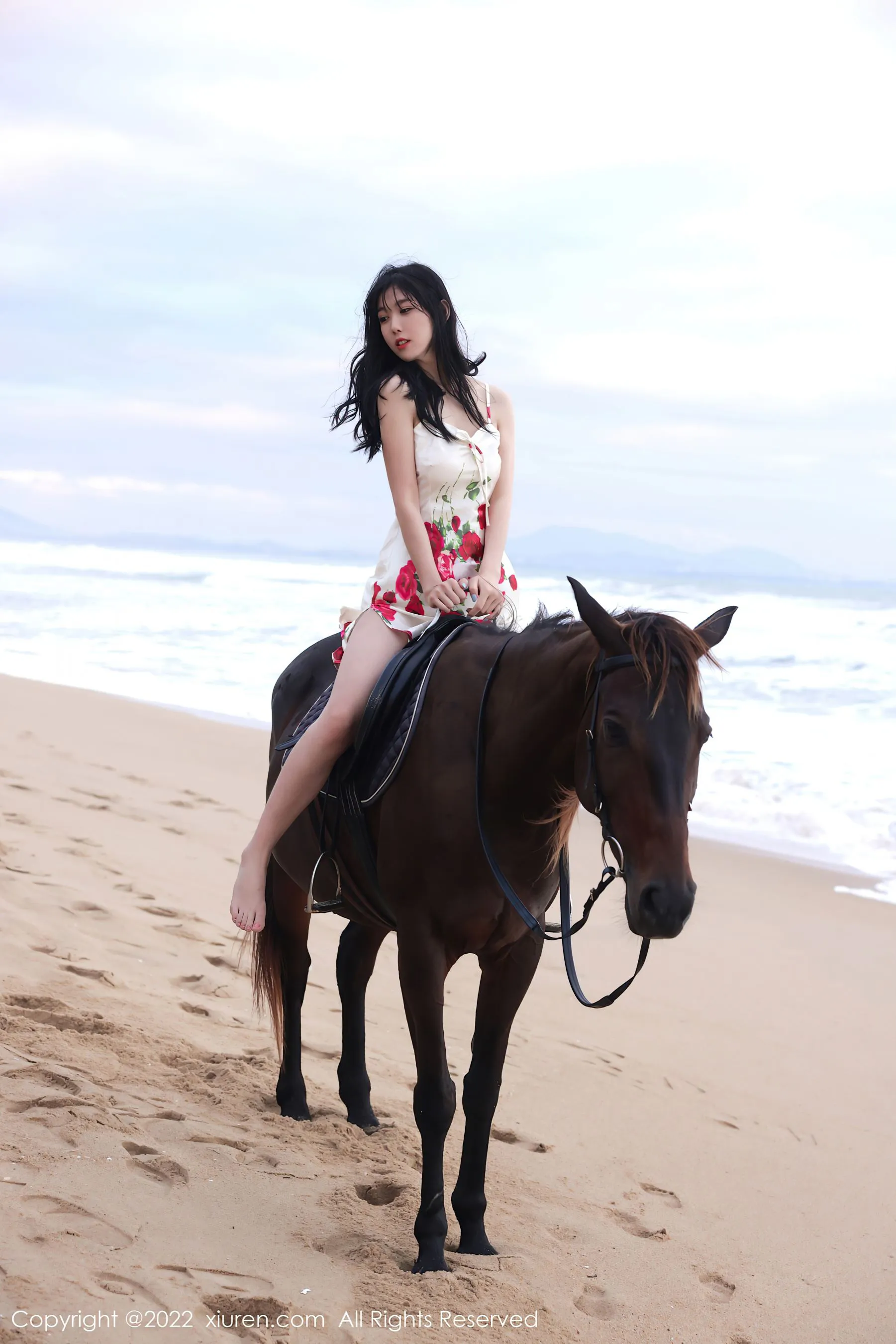 秀人网 No.4915 李雅柔182CM 海边美女性感写真
