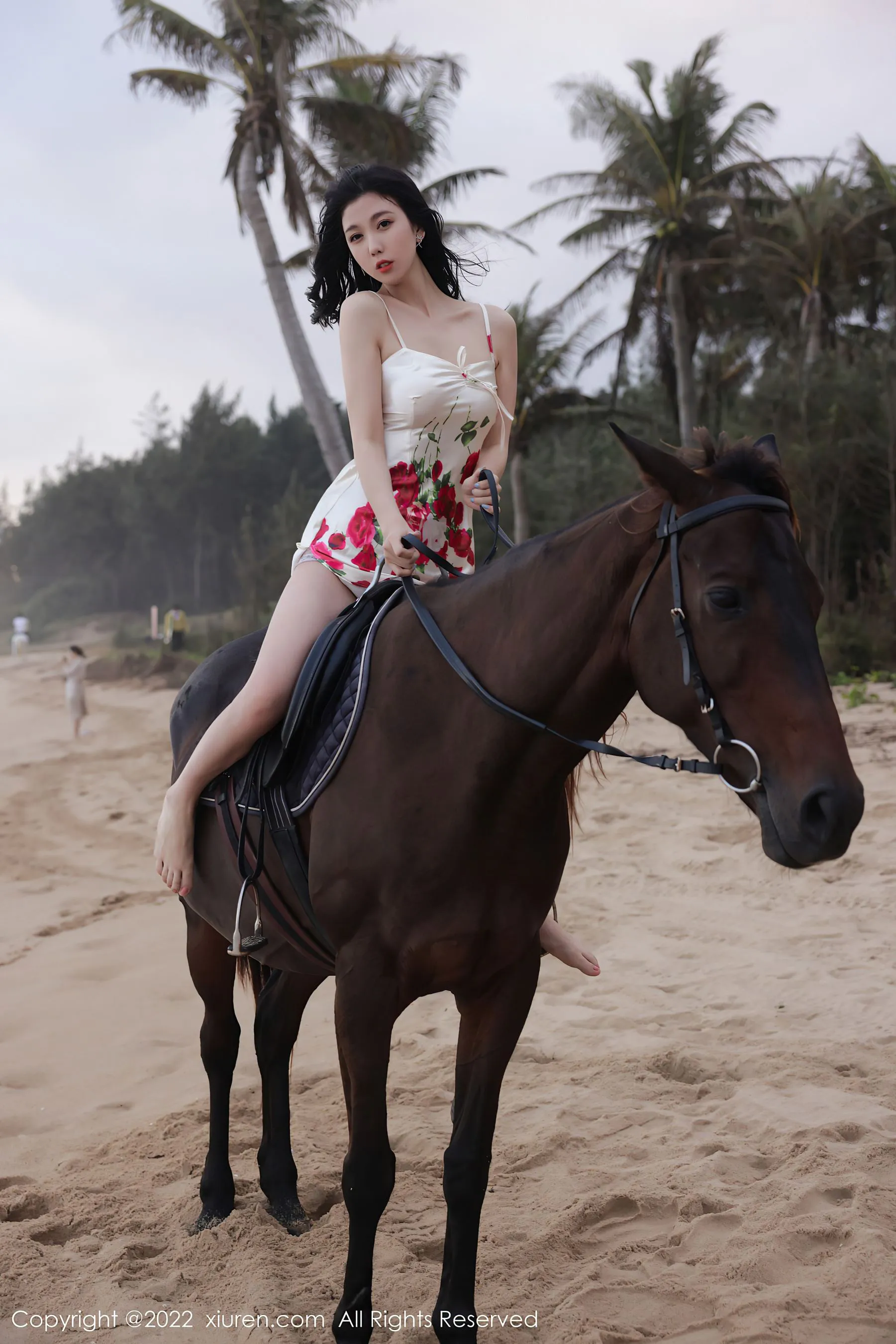 秀人网 No.4915 李雅柔182CM 海边美女性感写真