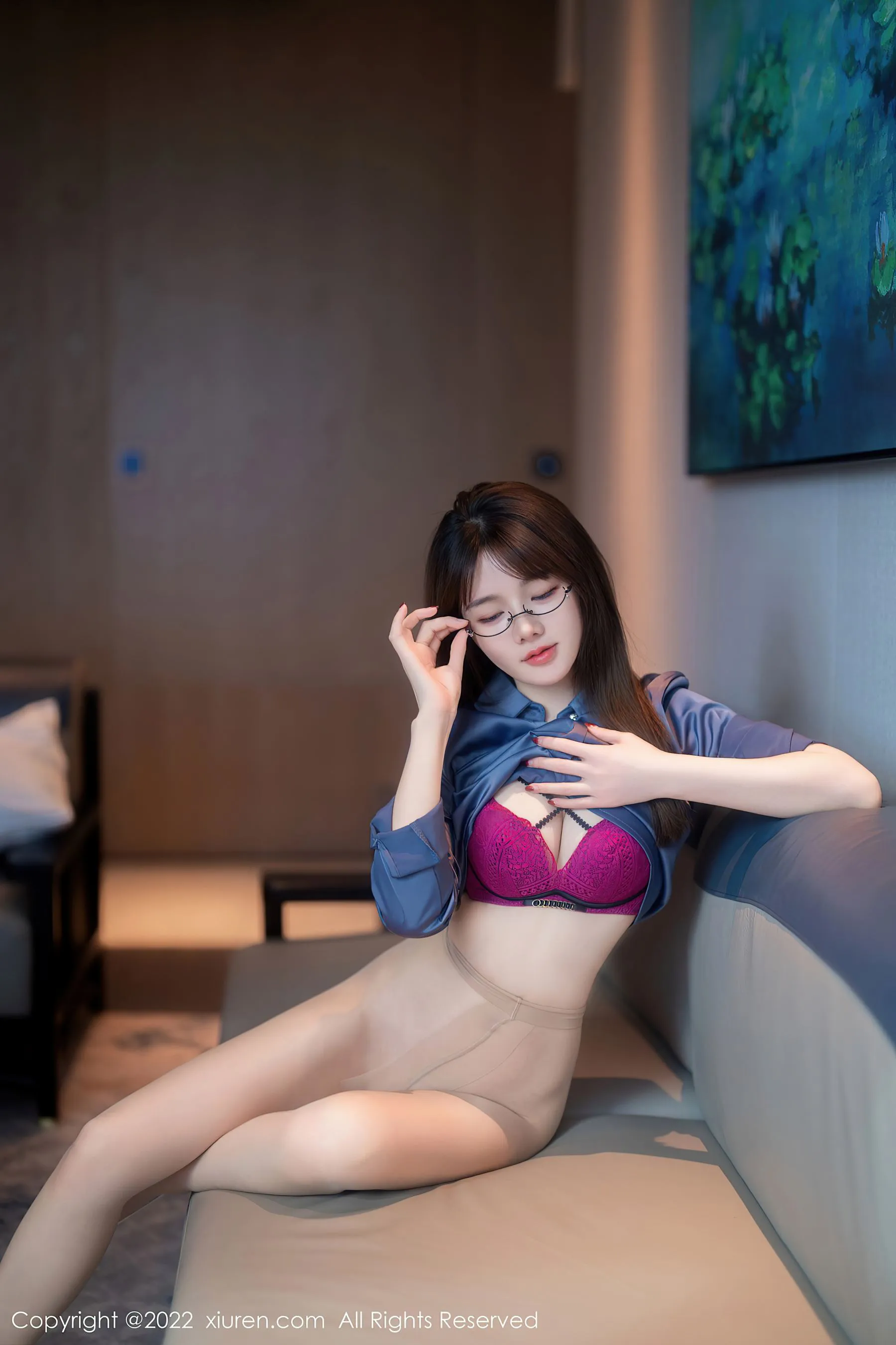 秀人网 No.5419 婠婠么 丝袜眼镜娘