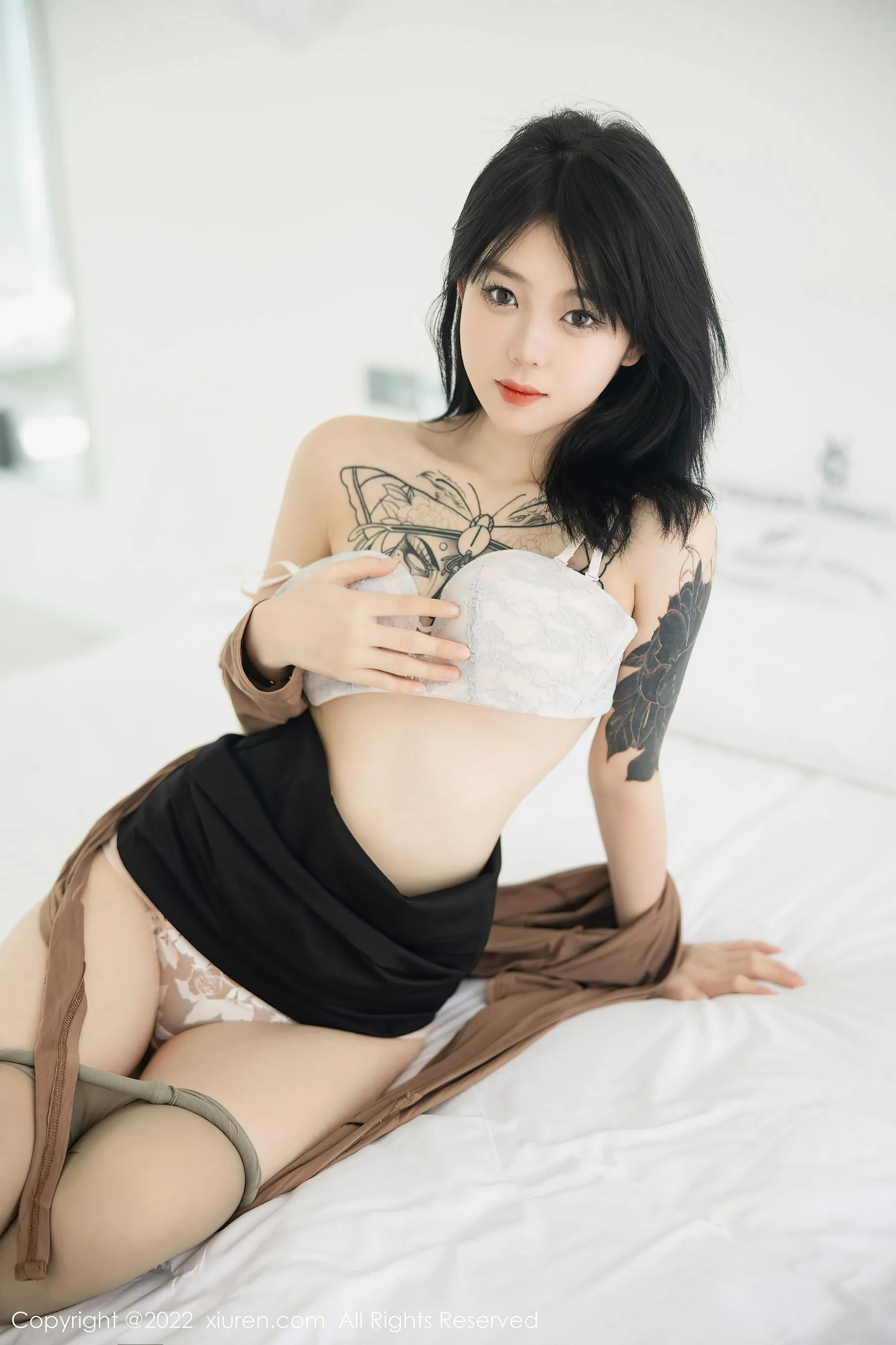 秀人网 No.5587 奶瓶. 大理旅拍