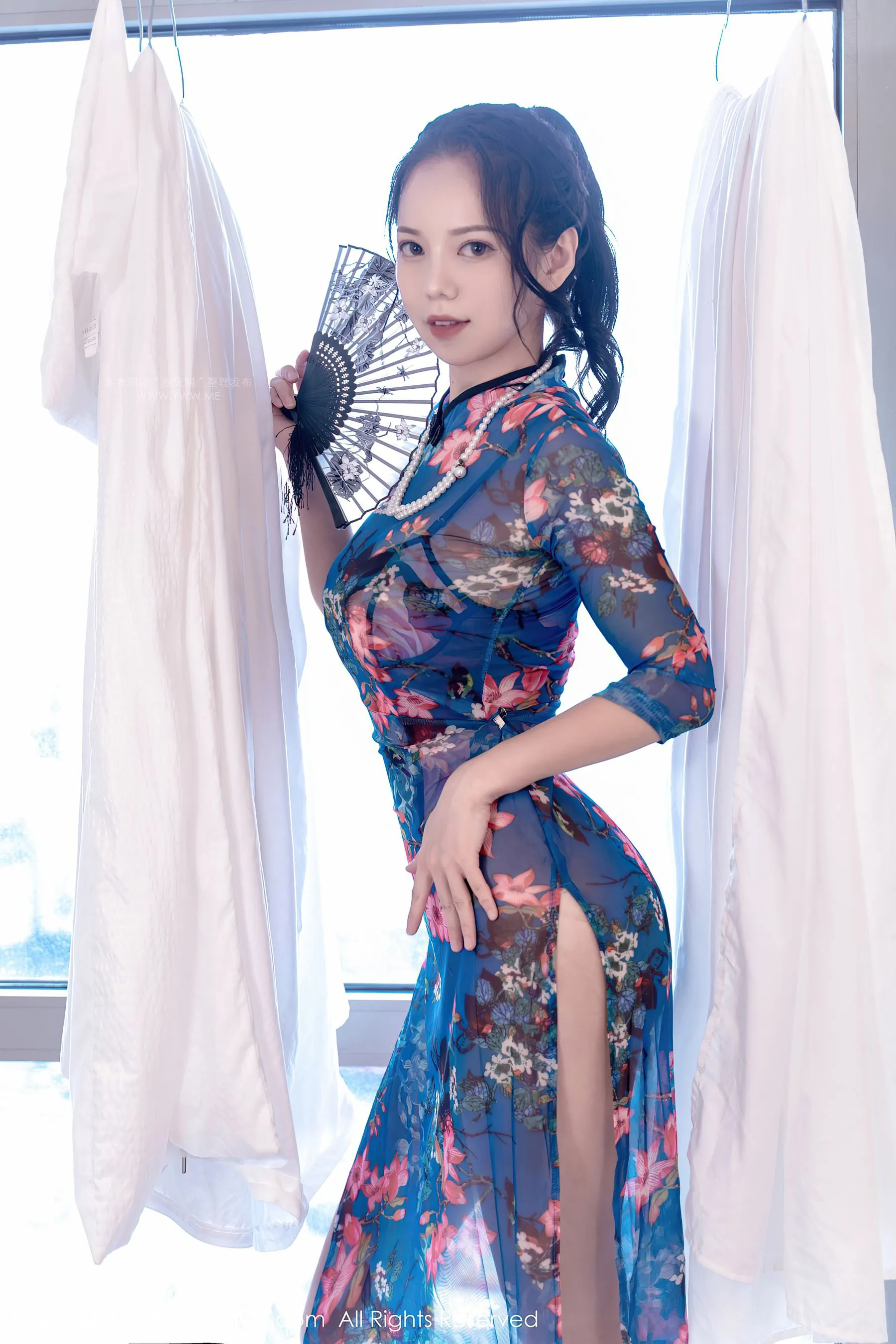 秀人网 No.5819 大美妞儿 旗袍丝袜