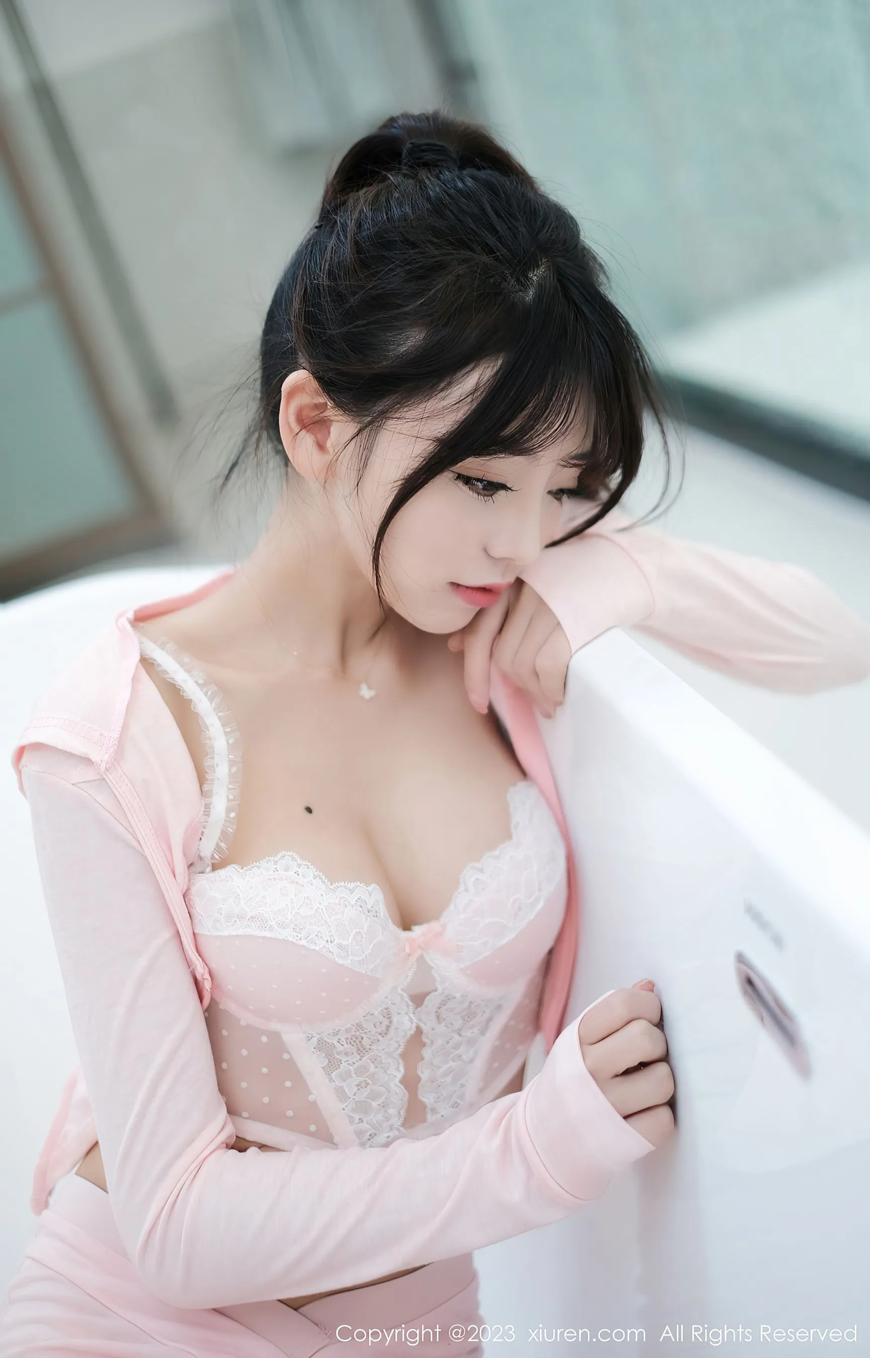 秀人网 No.6490 佘贝拉Bella 清纯美腿