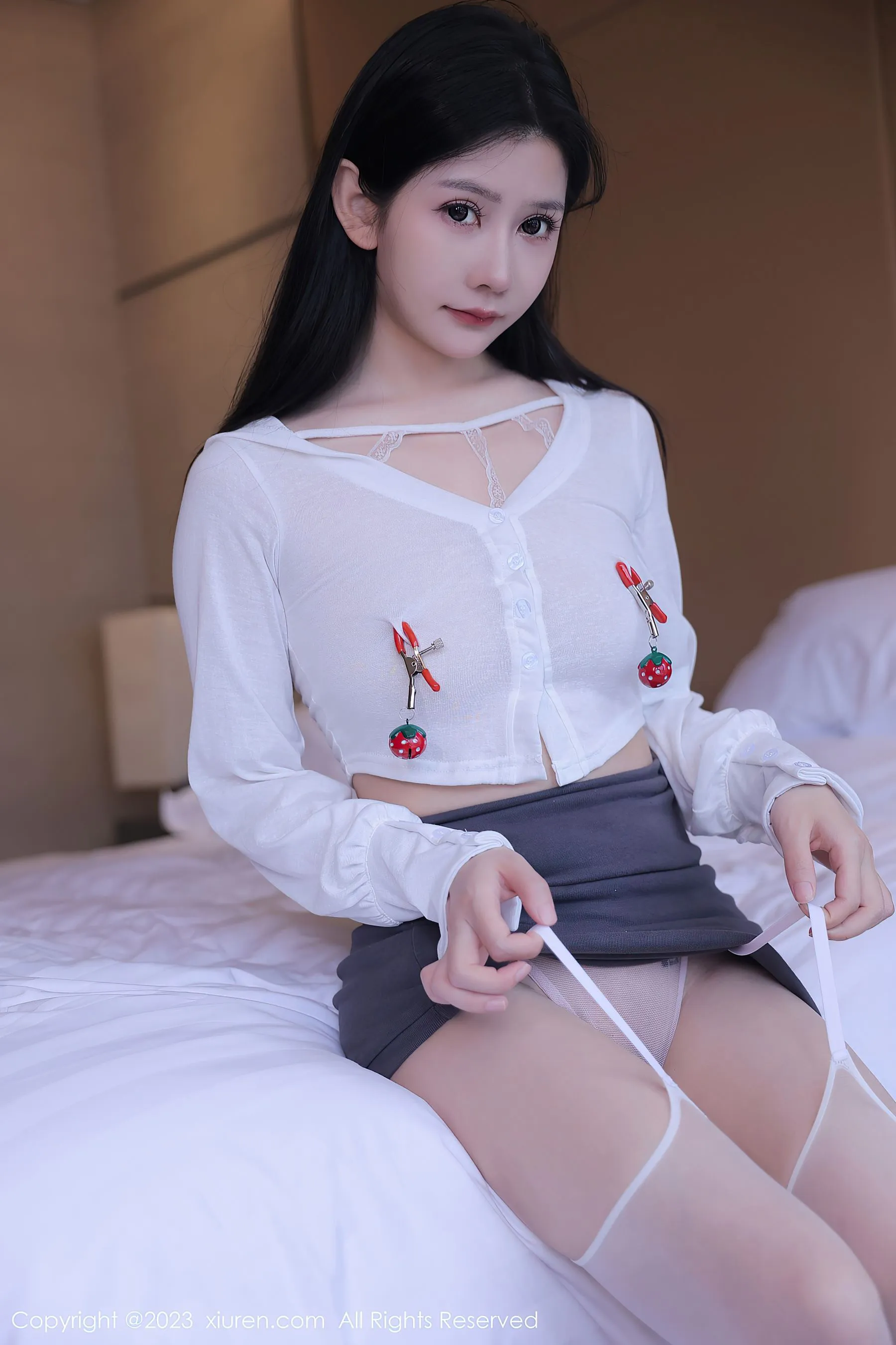 秀人网 No.6751 尹甜甜 丝袜美腿