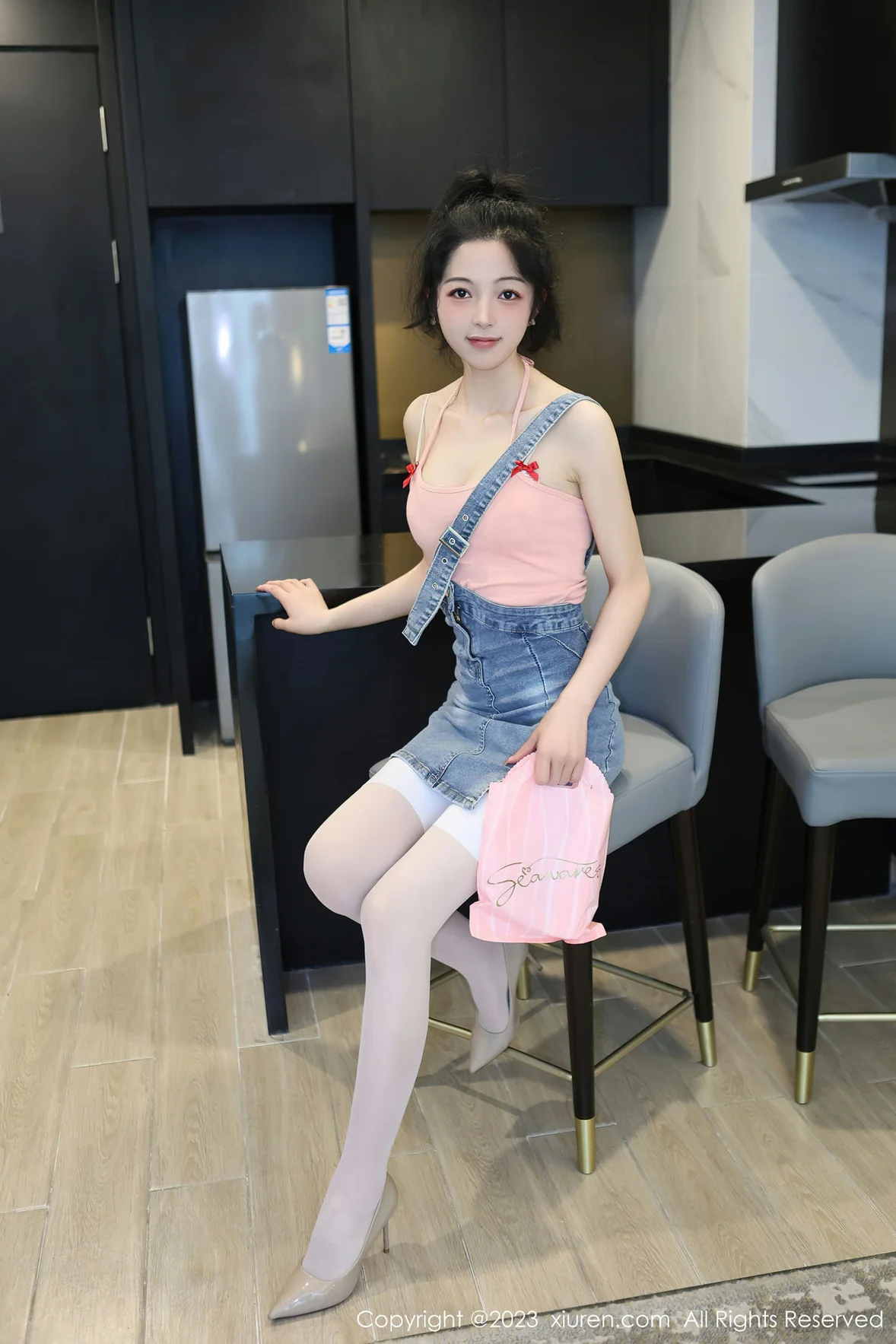 XiuRen 秀人 No.6816 茜茜Kimi 情趣护士服性感写真 [77P]