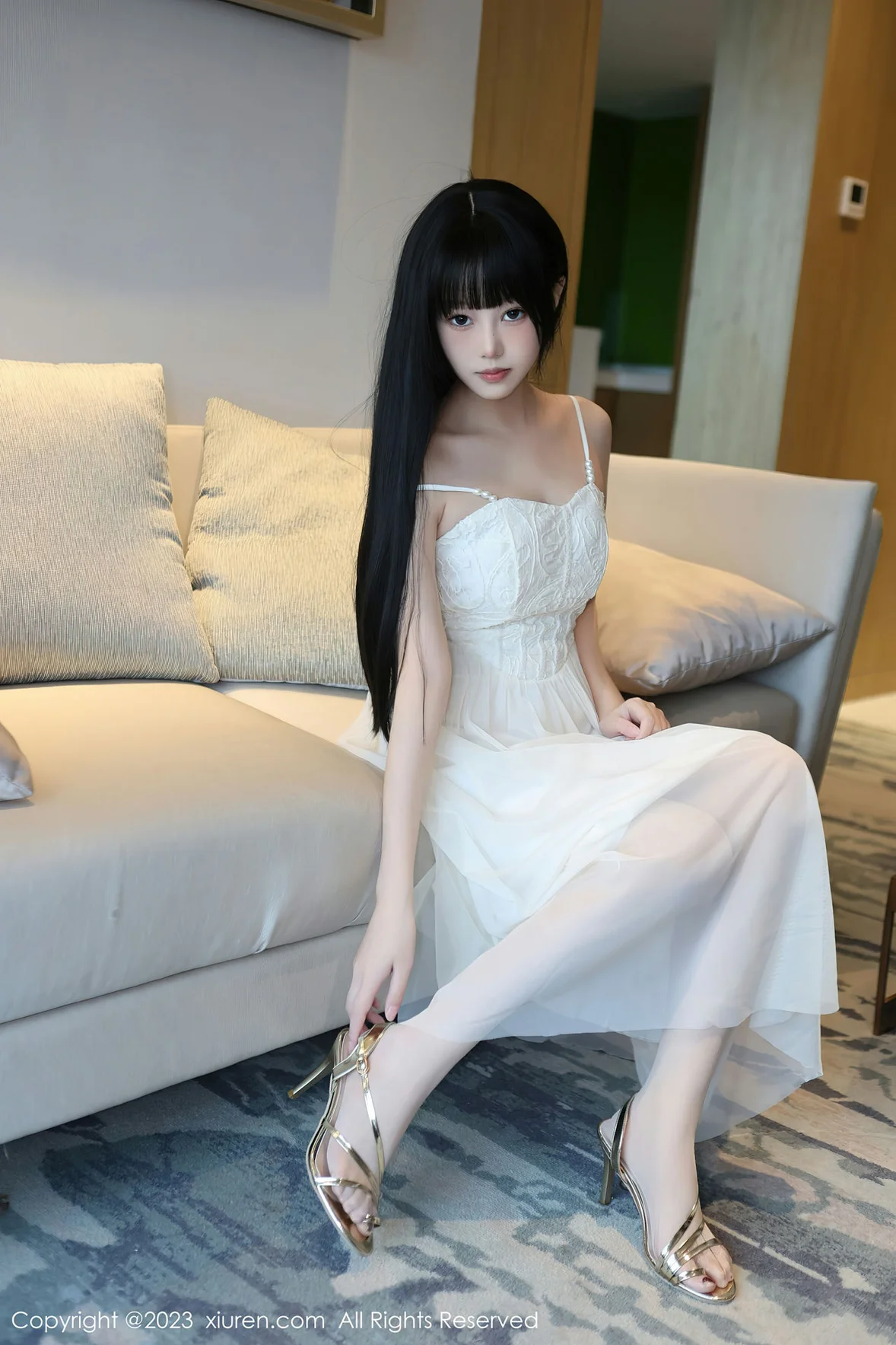 XiuRen 秀人 No.6828 早川京子 连衣长裙性感写真 [80P]