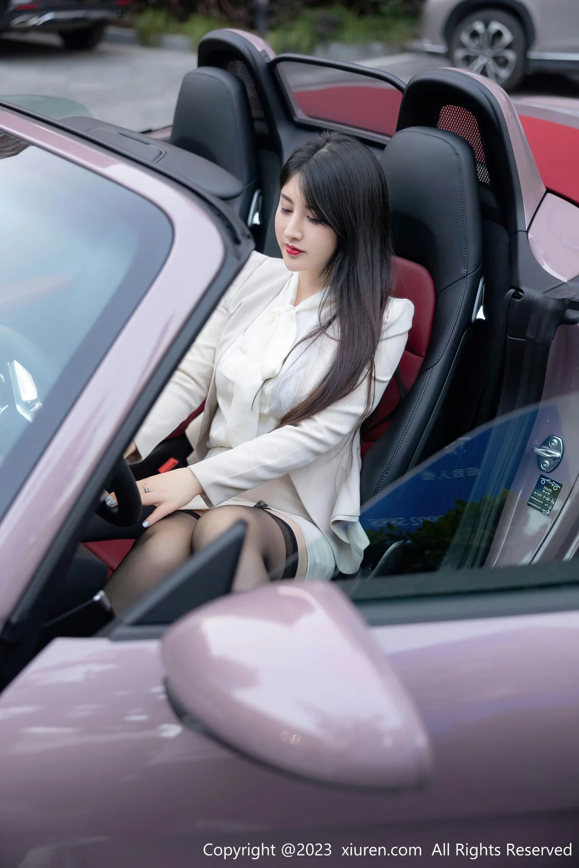 XiuRen 秀人 No.6879 诗诗kiki 魅惑黑丝性感写真 [80P]