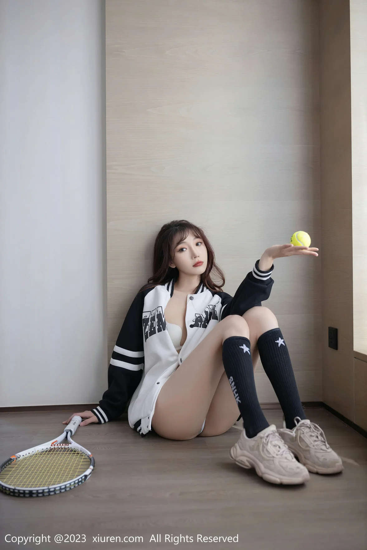 XiuRen 秀人 No.6884 陆萱萱 网球主题拍摄性感写真 [82P]