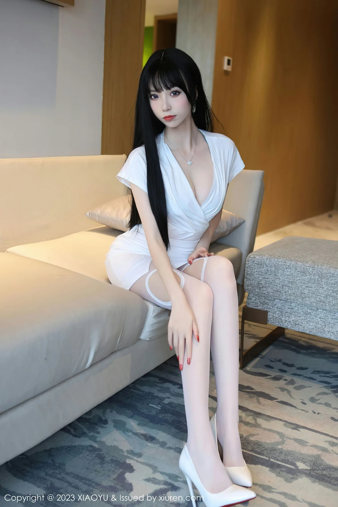 XiuRen 秀人 No.6897 江七七 墨绿色蕾丝内衣性感写真 [81P]