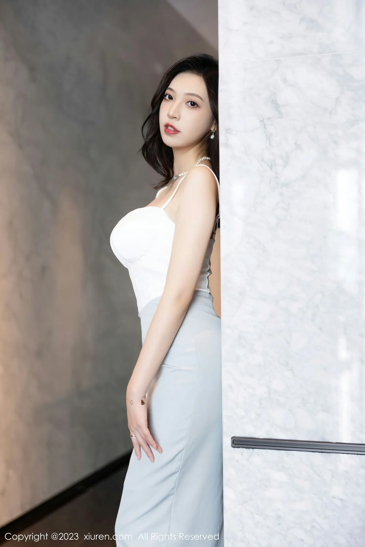 XiuRen 秀人 No.6898 郑颖姗Bev 白色蕾丝内衣性感写真 [83P]