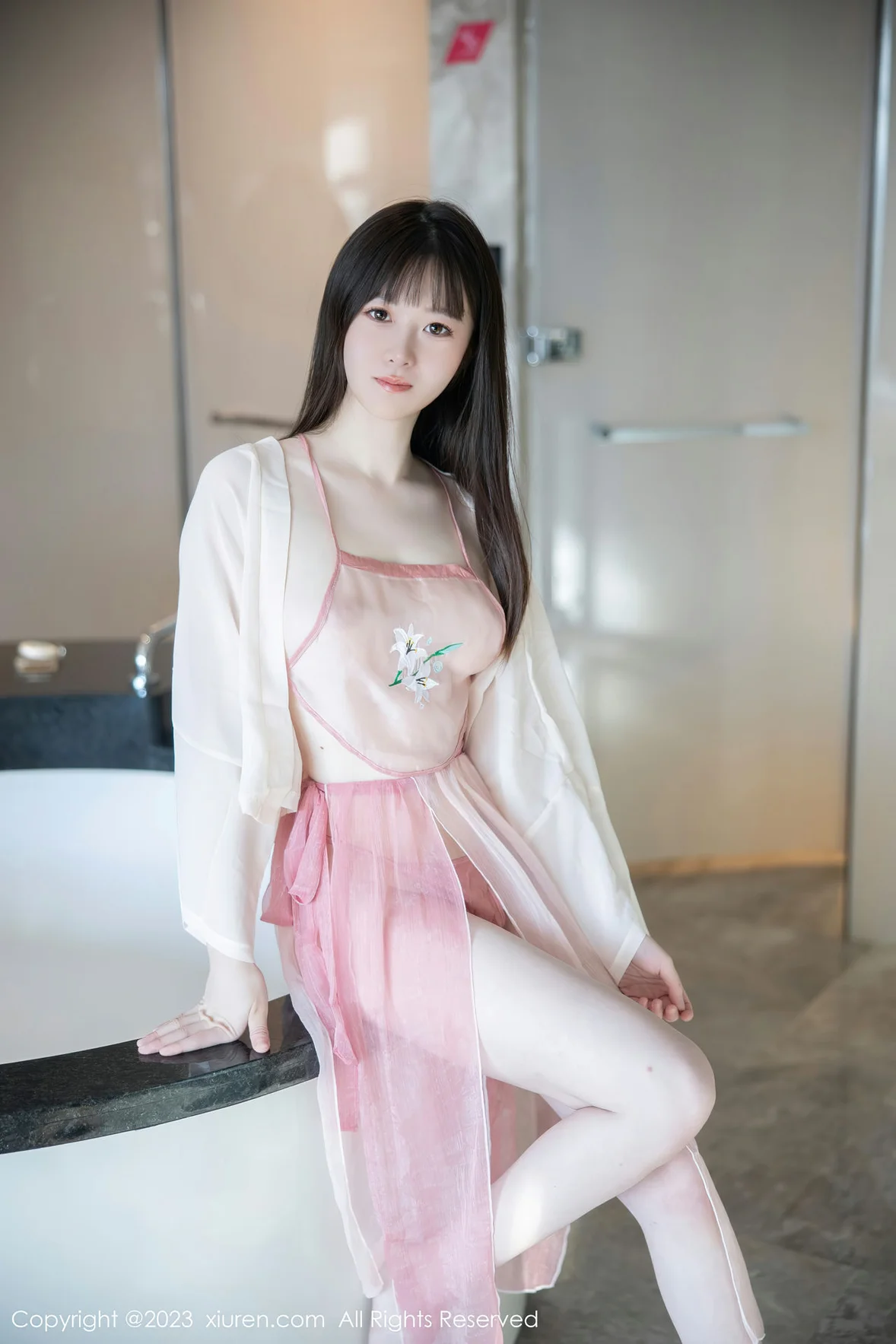 XiuRen 秀人 No.6926 林悠悠 首套写真粉色古装 [78P]
