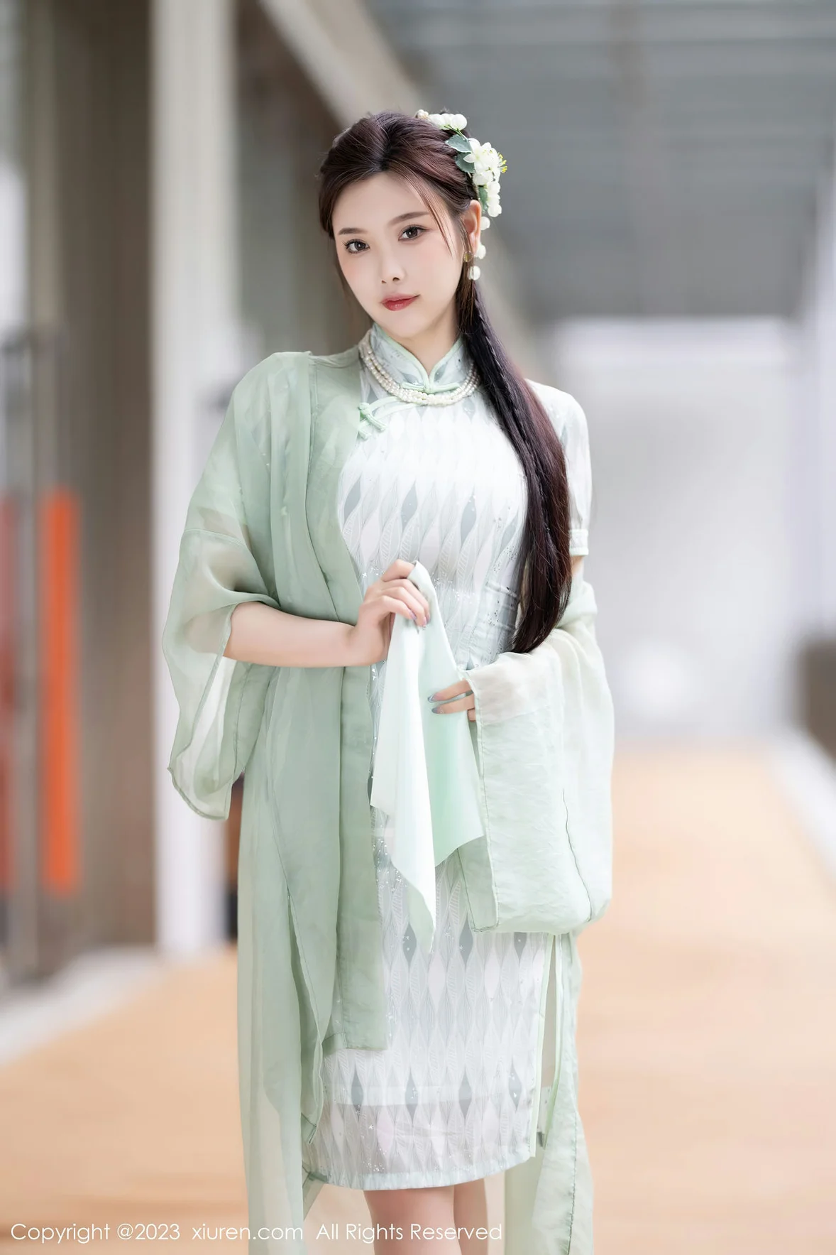 XiuRen 秀人 No.6983 杨晨晨Yome 淡绿色旗袍性感写真 [85P]