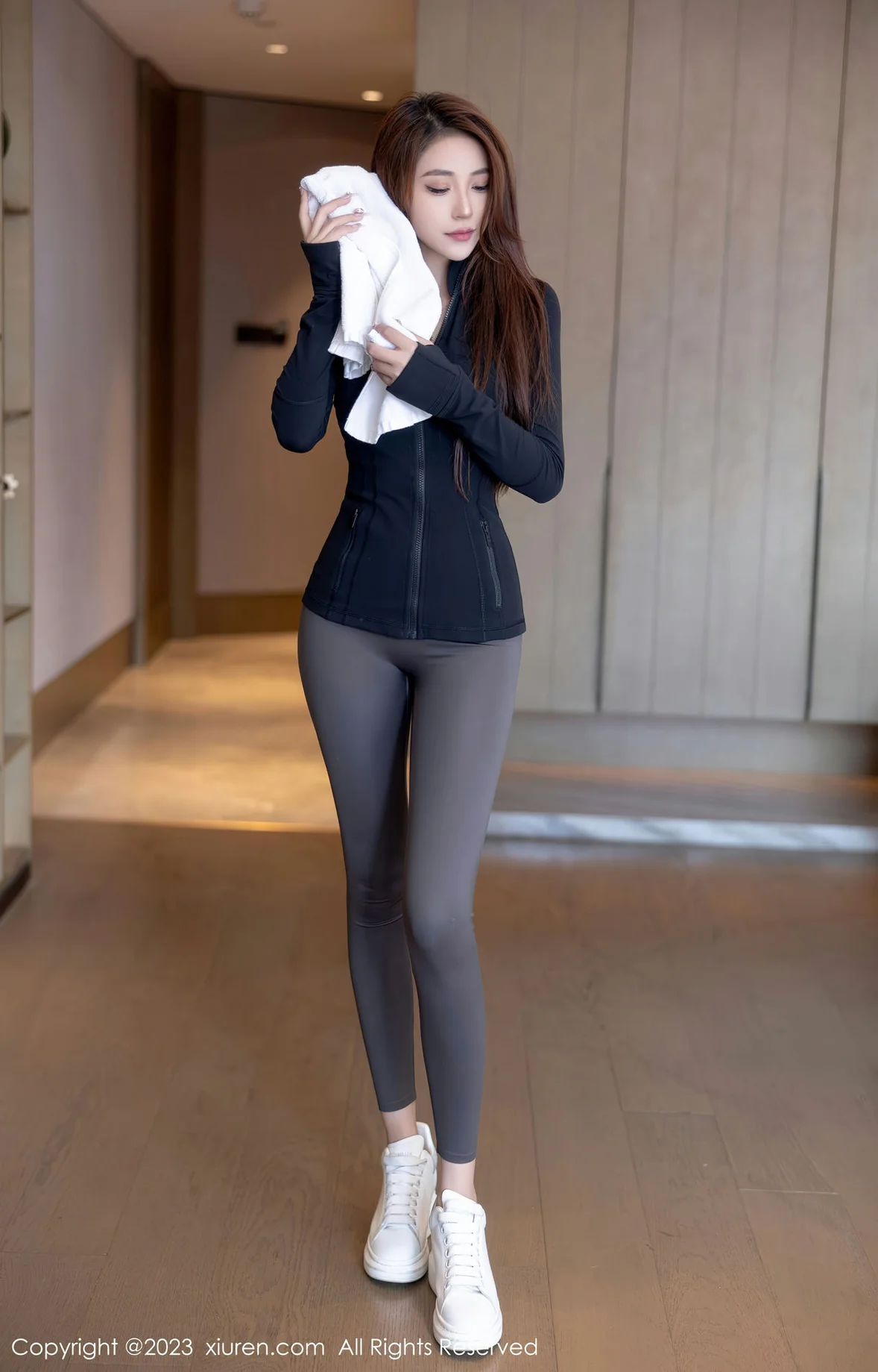 XiuRen 秀人 No.7001 汐汐baby 运动裤性感写真1 [99P]