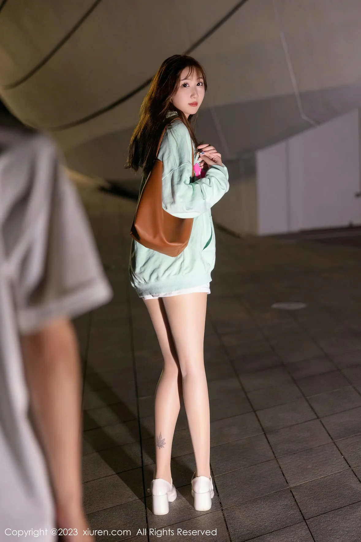 XiuRen 秀人 No.7072 江真真 户外拍摄性感写真 [81P]
