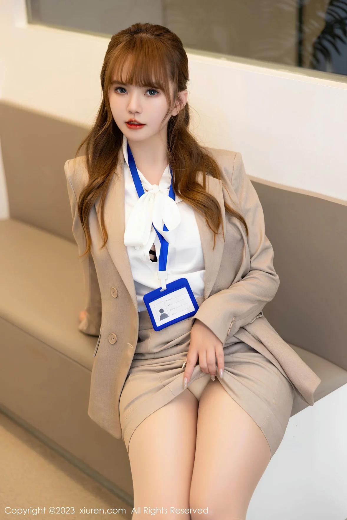 XiuRen 秀人 No.7073 张思允Nice Ol职业装性感写真 [90P]