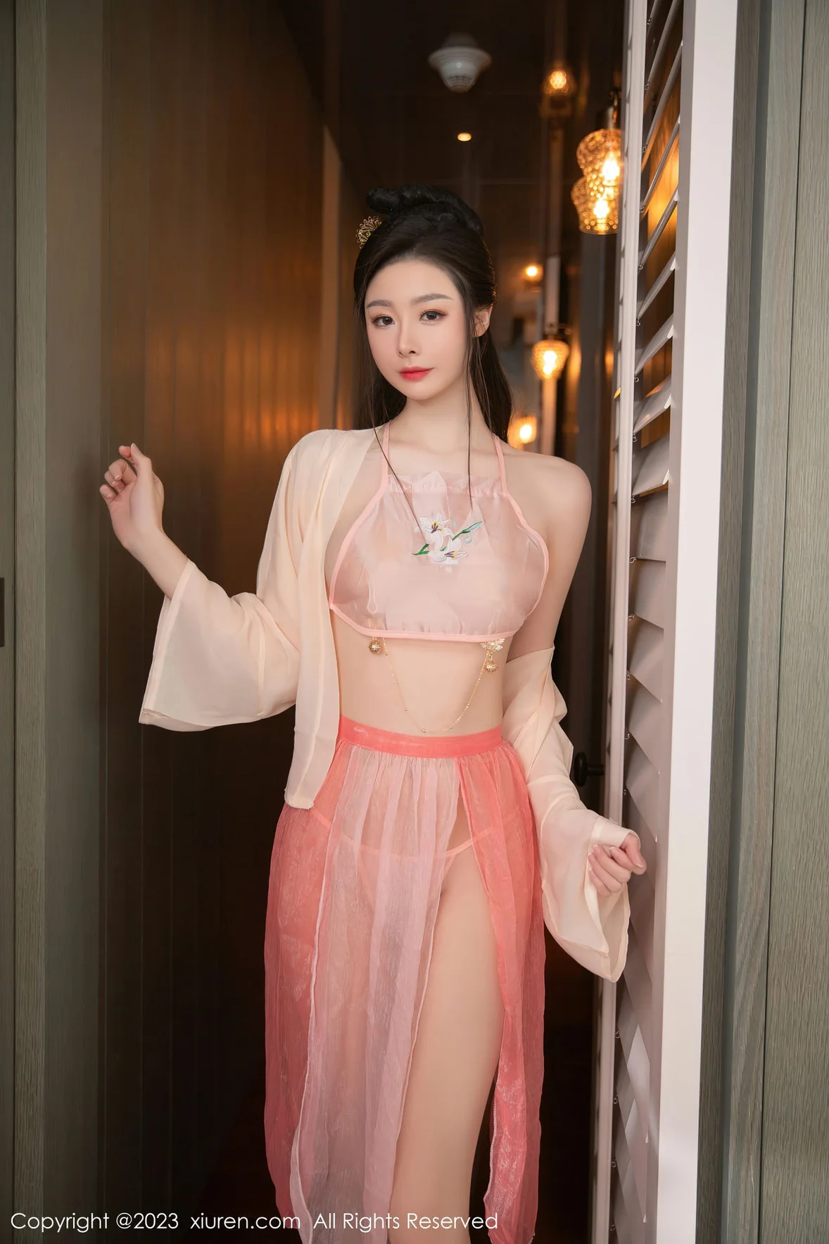 XiuRen 秀人 No.7075 是小逗逗 粉色古装性感写真 [80P]