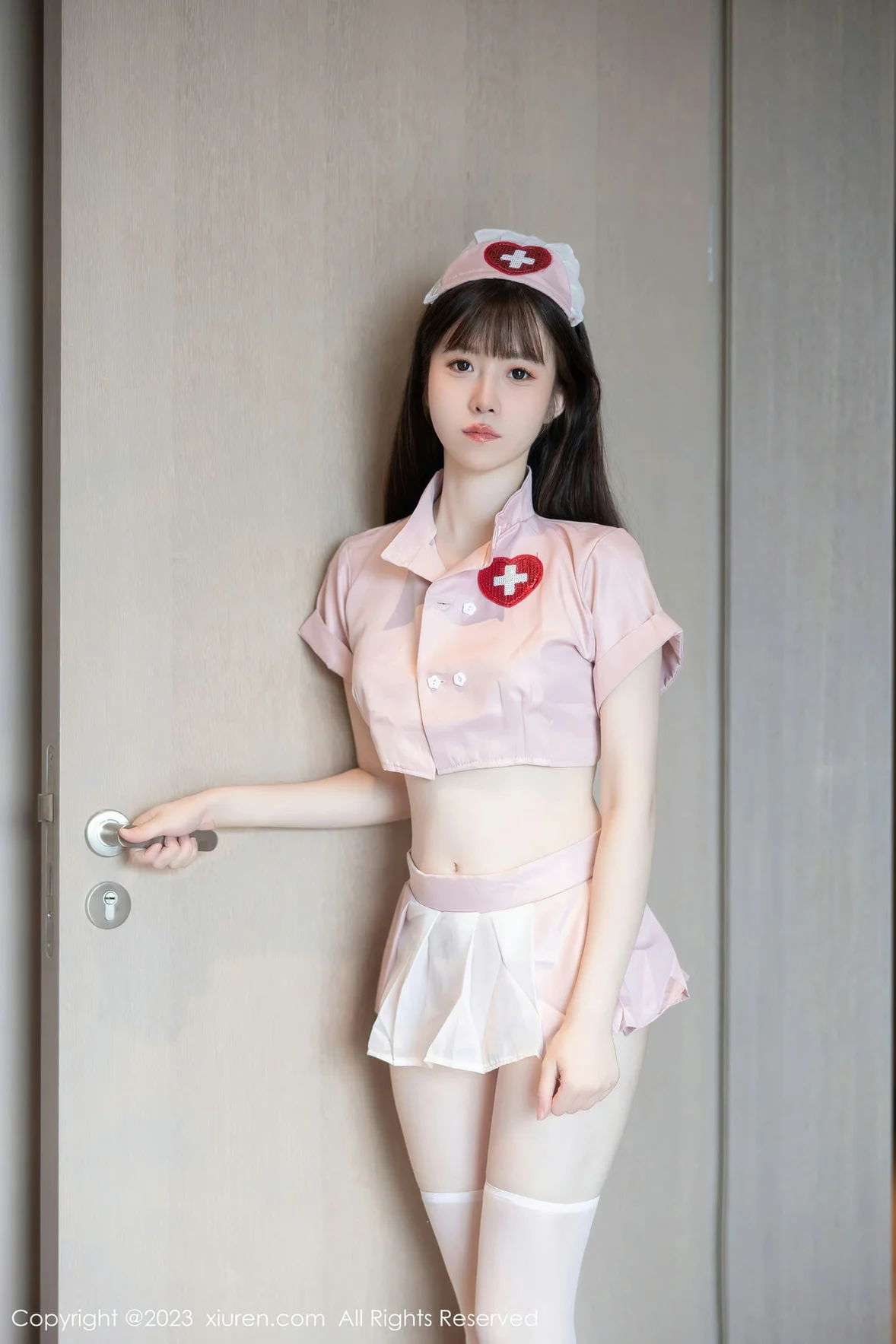 XiuRen 秀人 No.7090 林悠悠 情趣护士性感写真 [80P]
