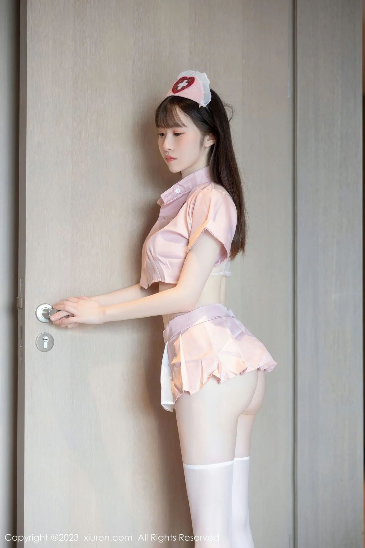 XiuRen 秀人 No.7090 林悠悠 情趣护士性感写真 [80P]