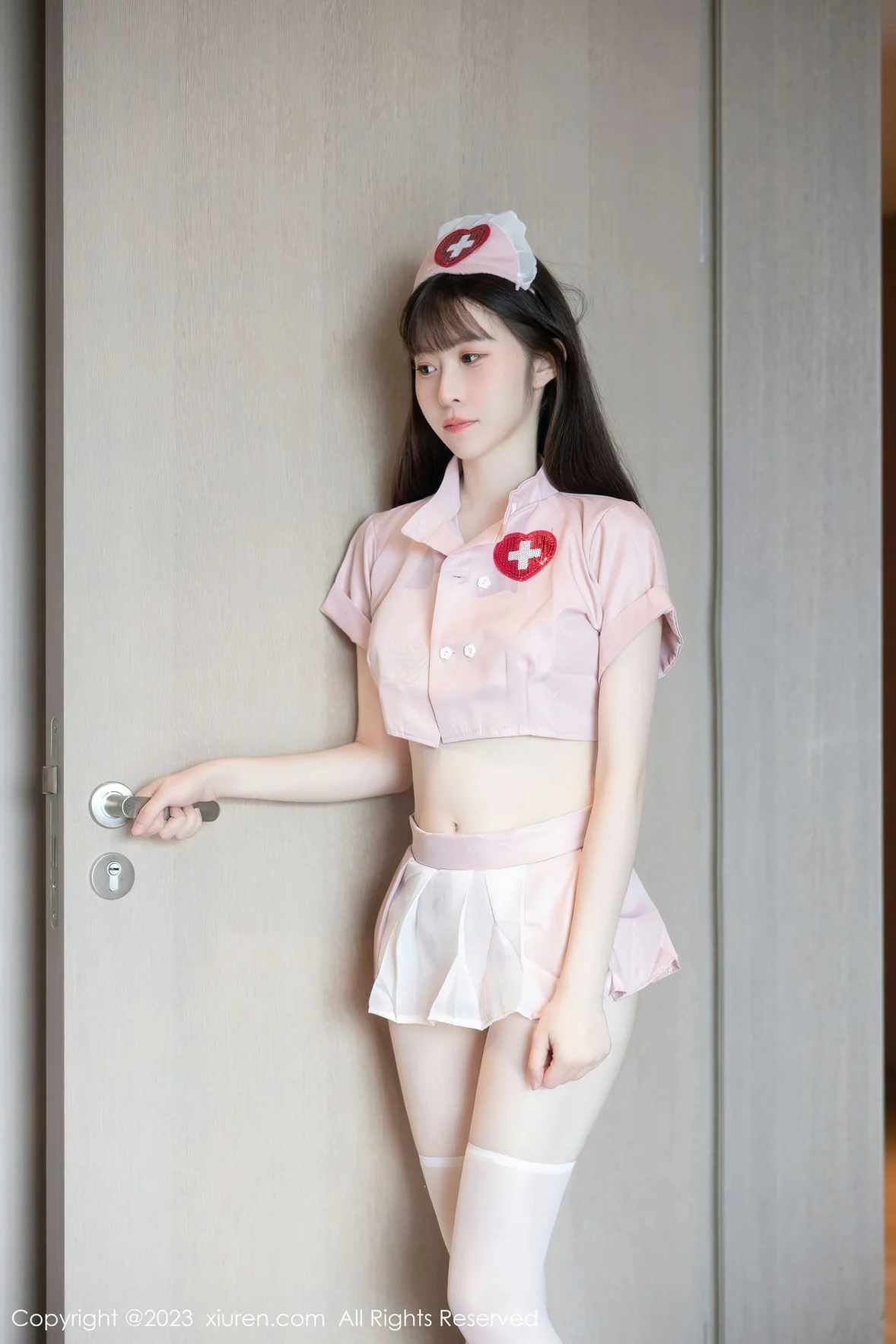XiuRen 秀人 No.7090 林悠悠 情趣护士性感写真 [80P]