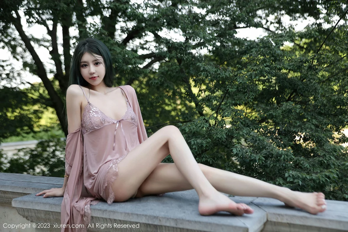 XiuRen 秀人 No.7114 tina_甜仔 蕾丝睡裙杭州旅拍 [65P]