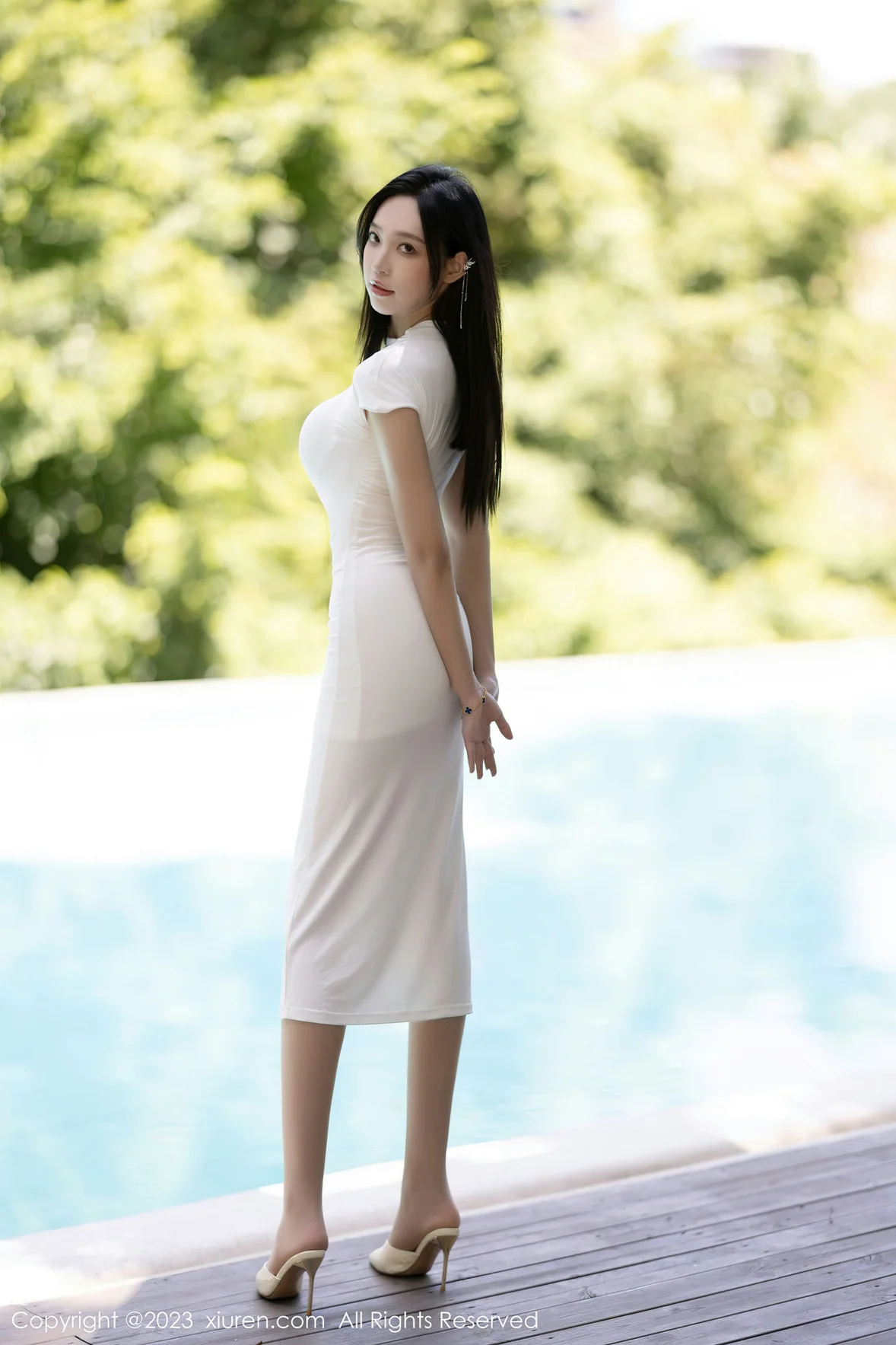XiuRen 秀人 No.7139 郑颖姗Bev 原色丝袜丝性感写真 [84P]