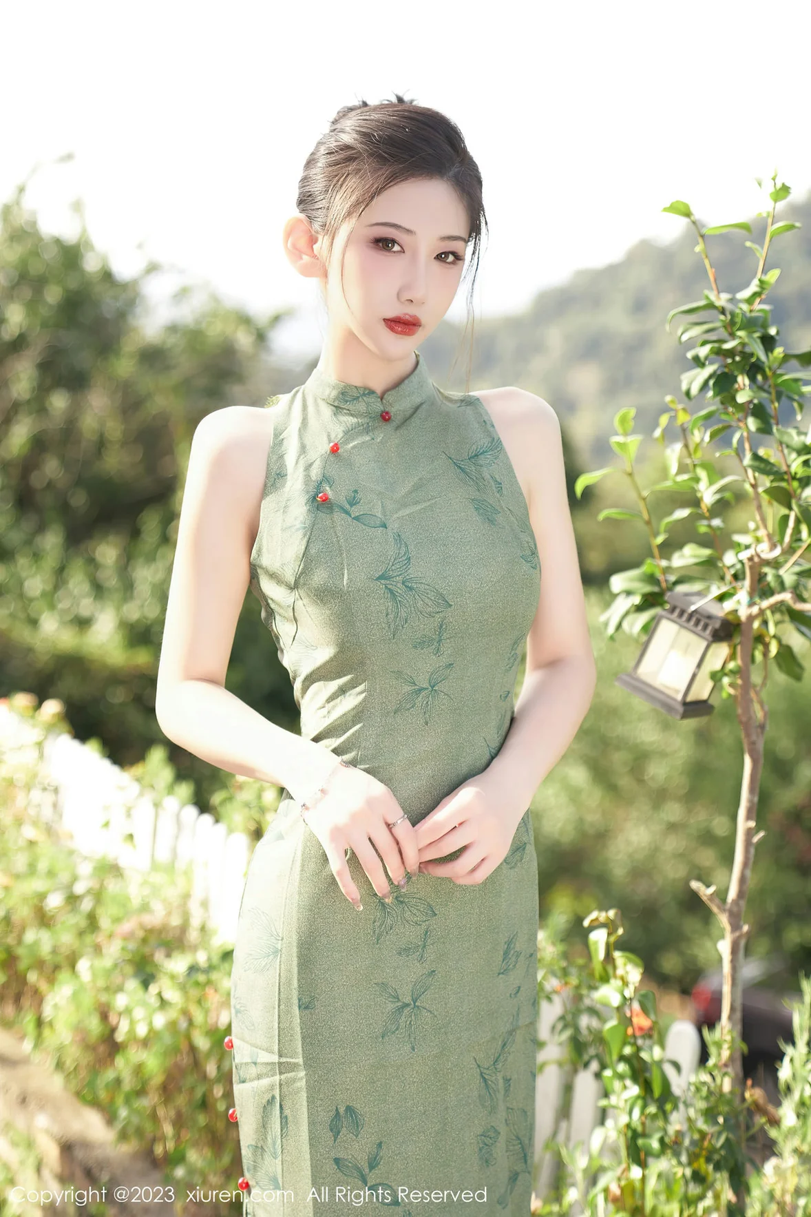XiuRen 秀人 No.7181 沈青黛 翠绿色旗袍性感写真 [99P]
