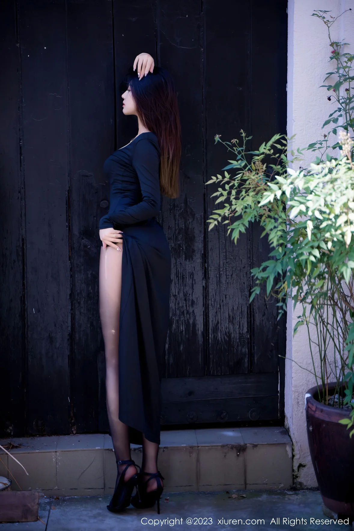 XiuRen 秀人 No.7293 冯木木LRIS 黑丝性感写真[74P]