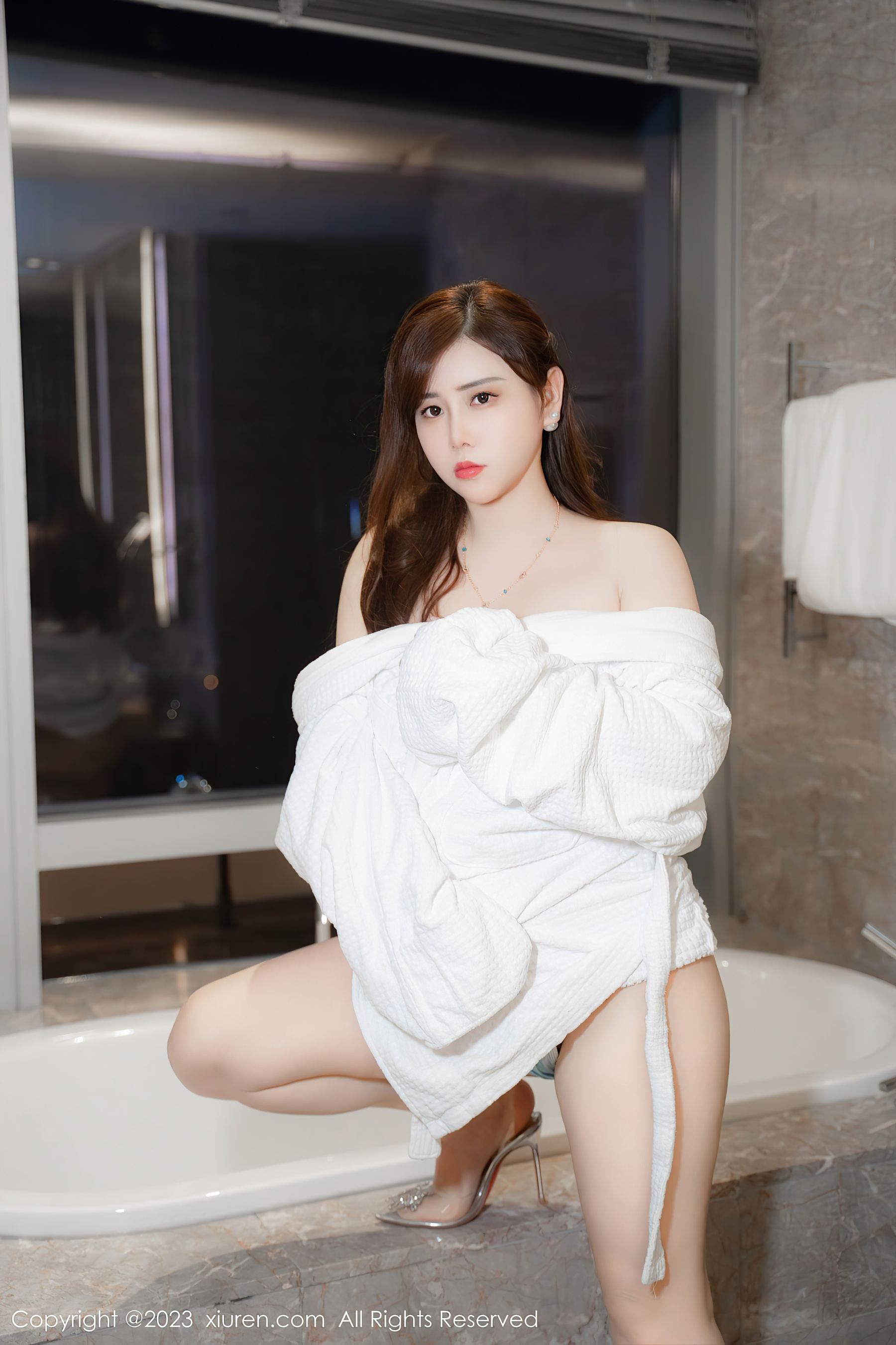 XiuRen 秀人 No.7450 王婉悠Queen 丰腴美臀