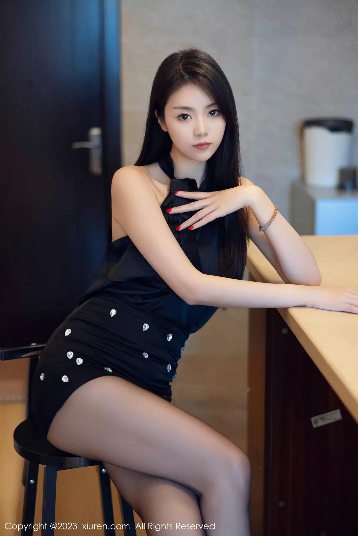 XiuRen 秀人 No.7535 可樂Vicky [82P]