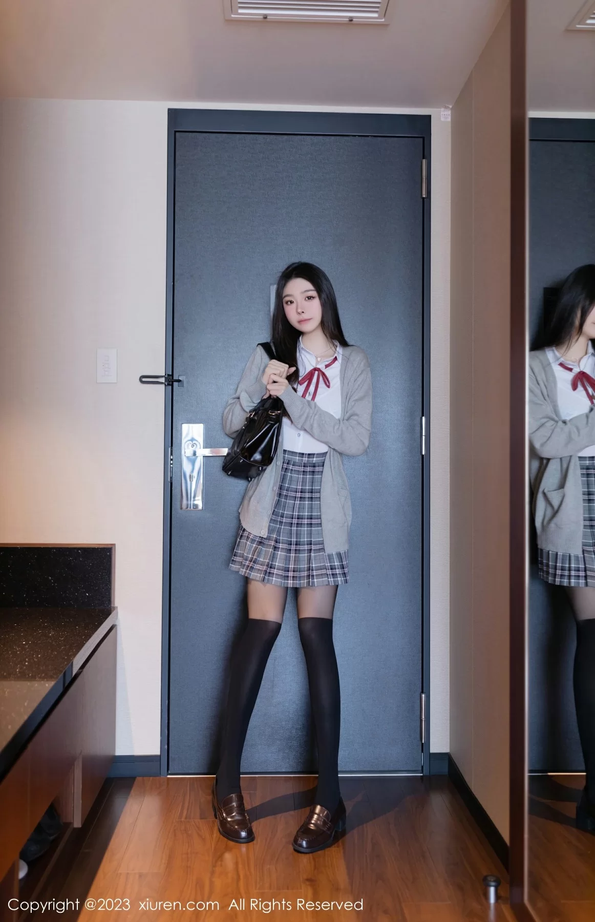 Xiuren 秀人 No.7809 是小逗逗 [77P]