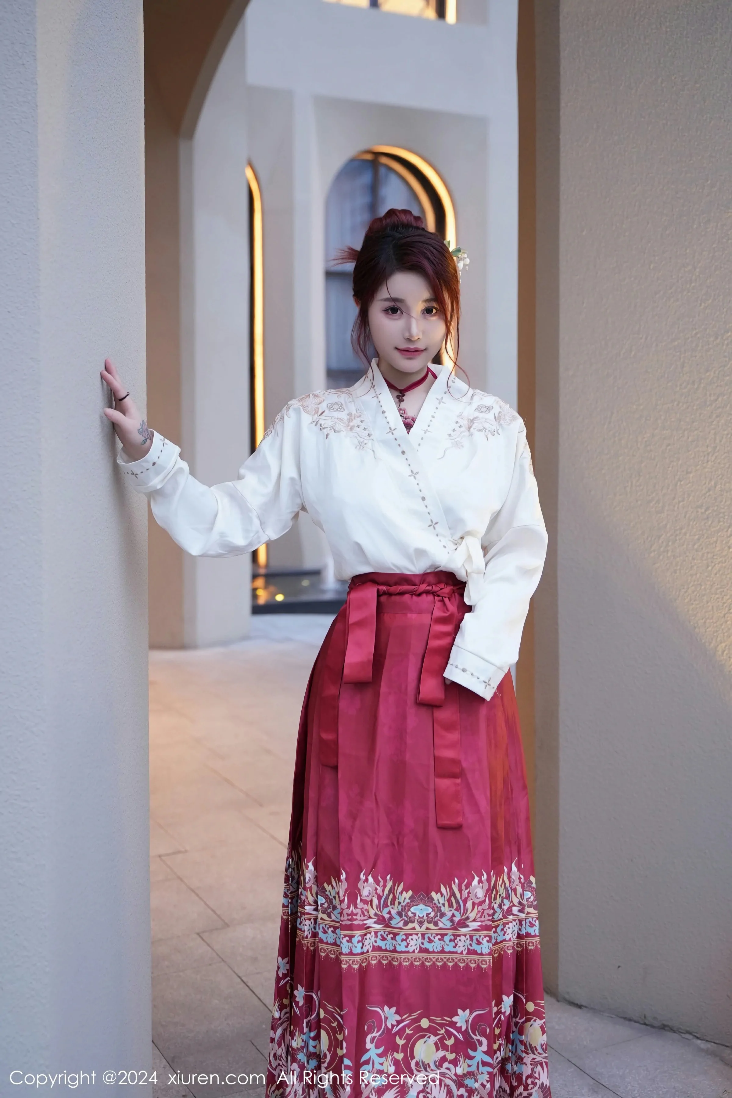 XiuRen 秀人 No.7985 美七 Mia [70P]