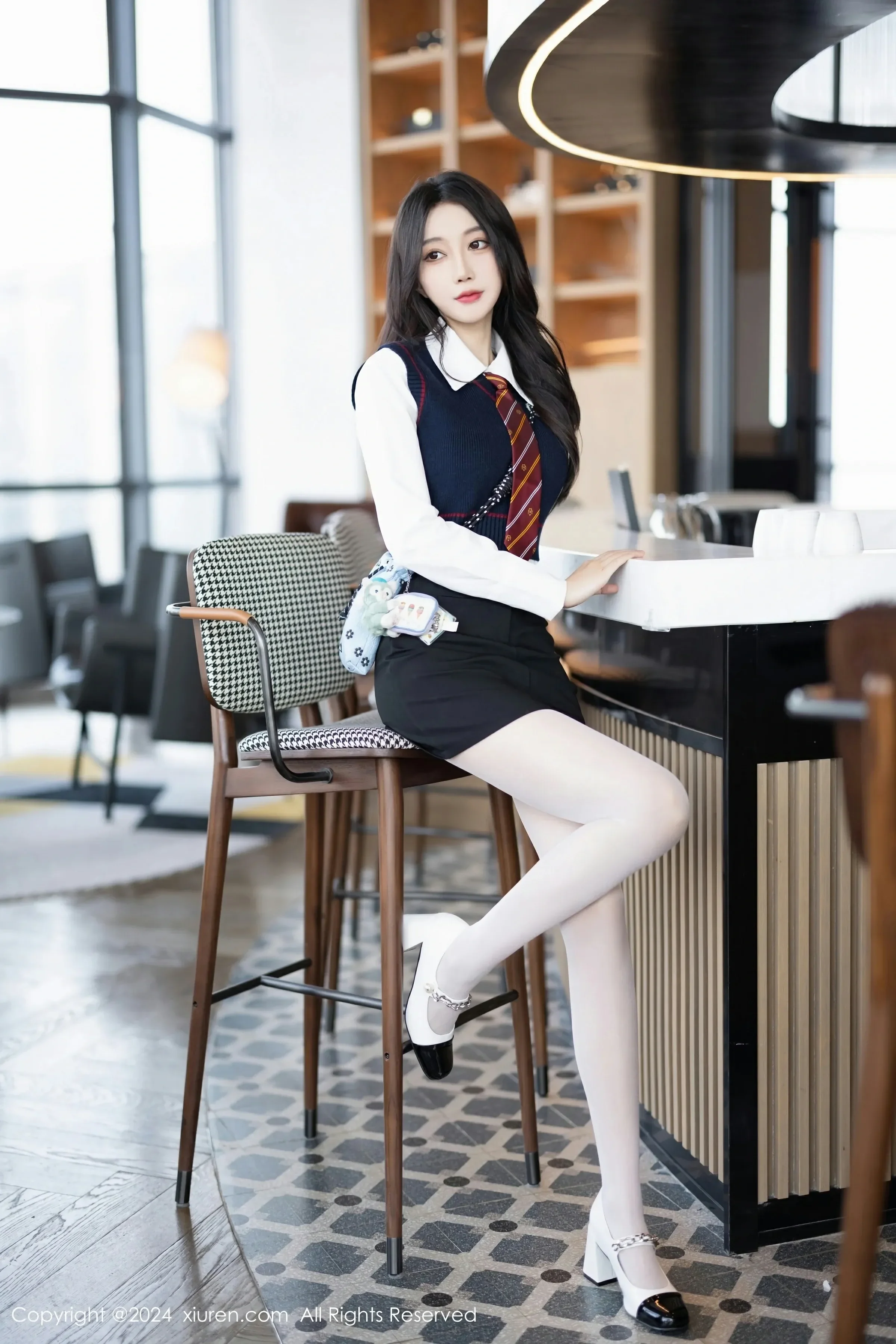 XiuRen 秀人 No.8247 玥儿玥 [82P]