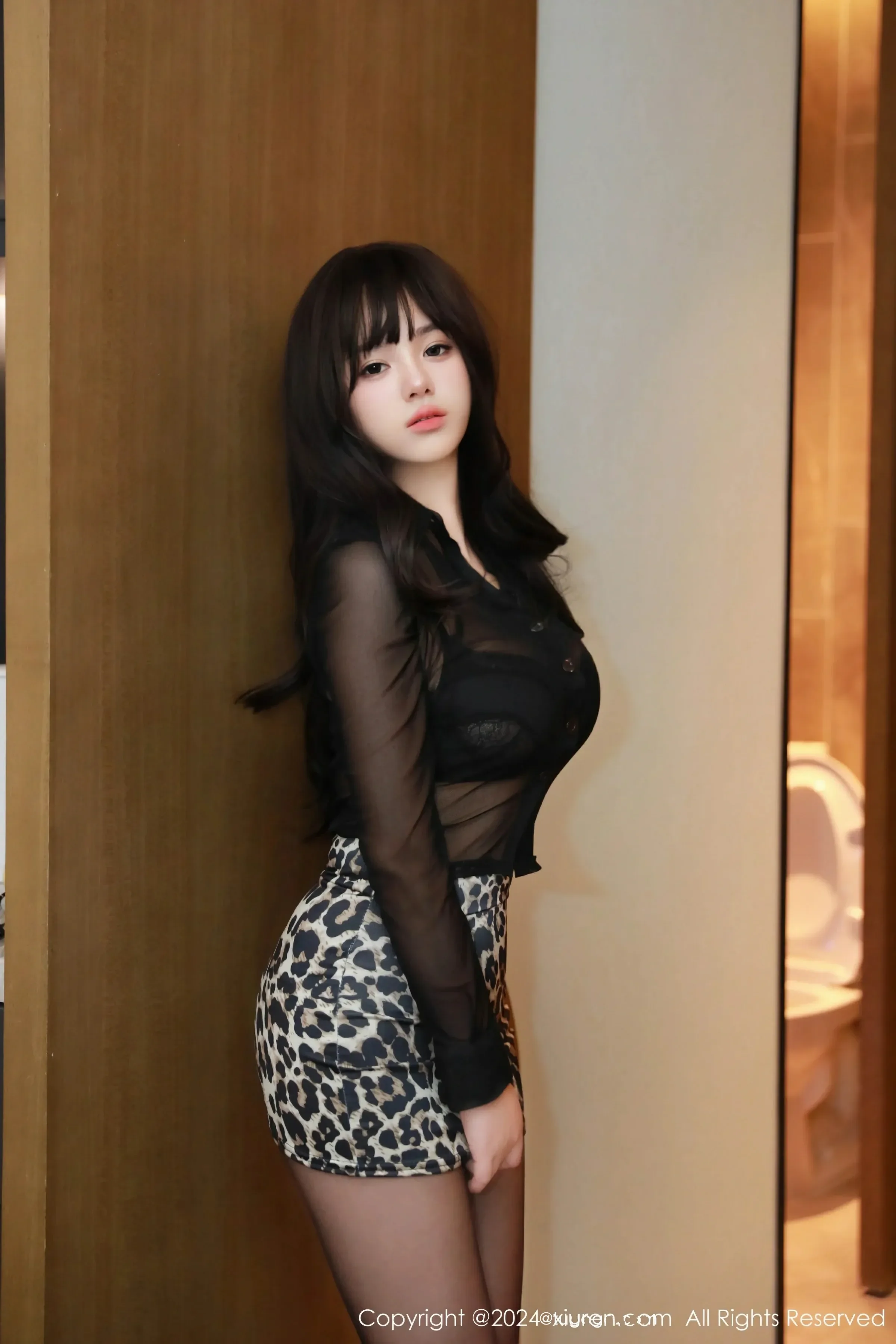 XiuRen 秀人 No.8339 金小依 [76P]