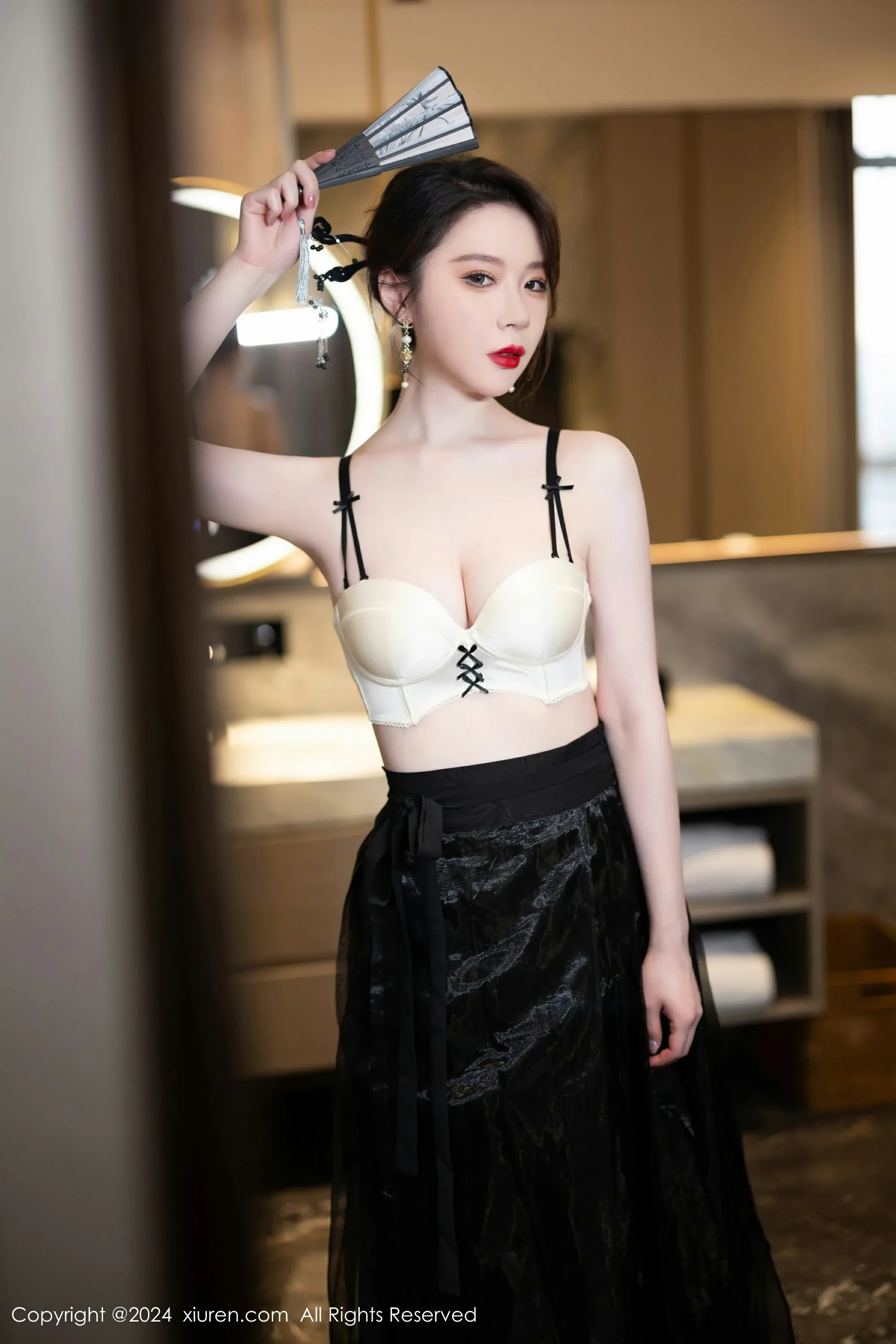 XiuRen 秀人 No.8465 梦心玥 [82P]