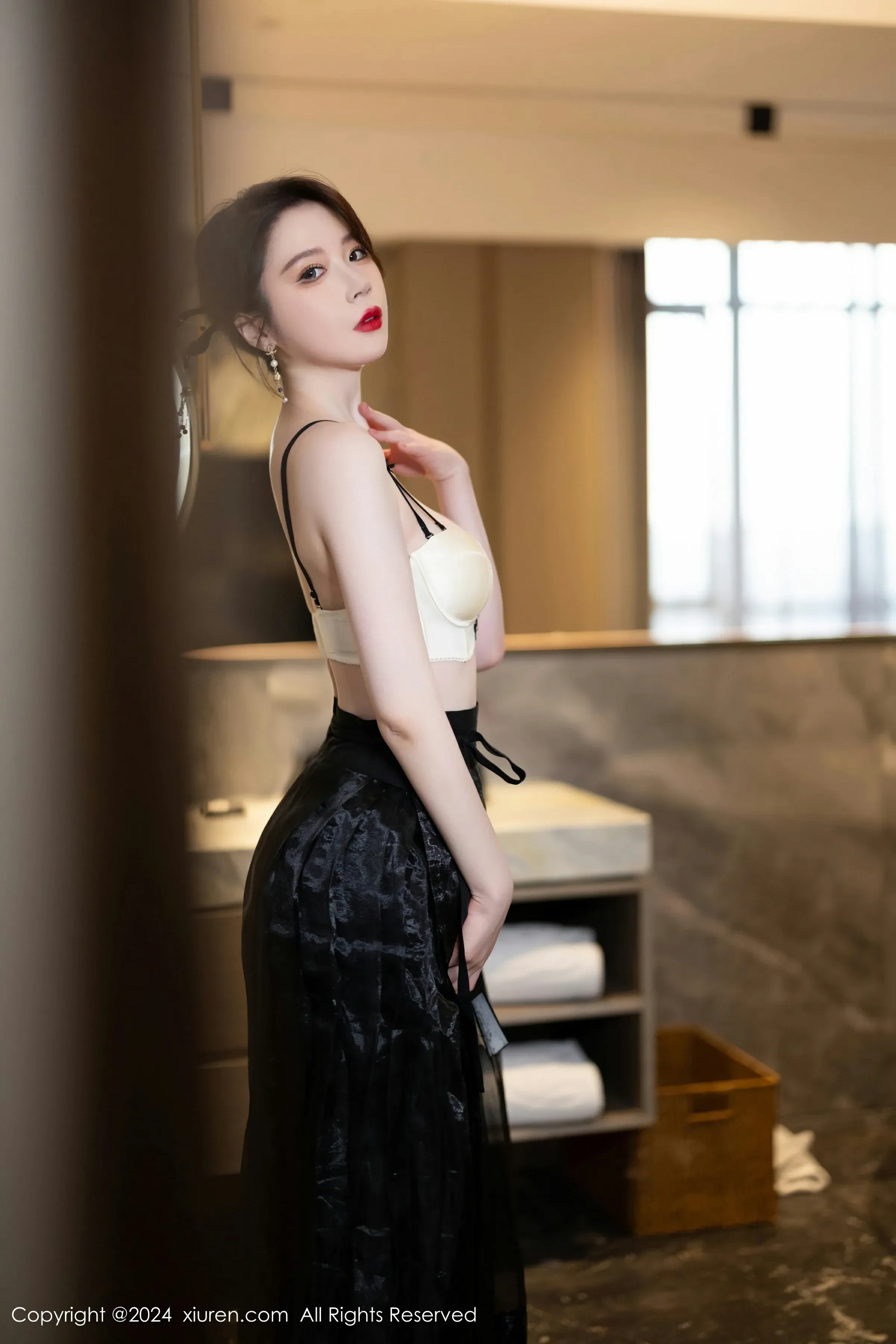 XiuRen 秀人 No.8465 梦心玥 [82P]