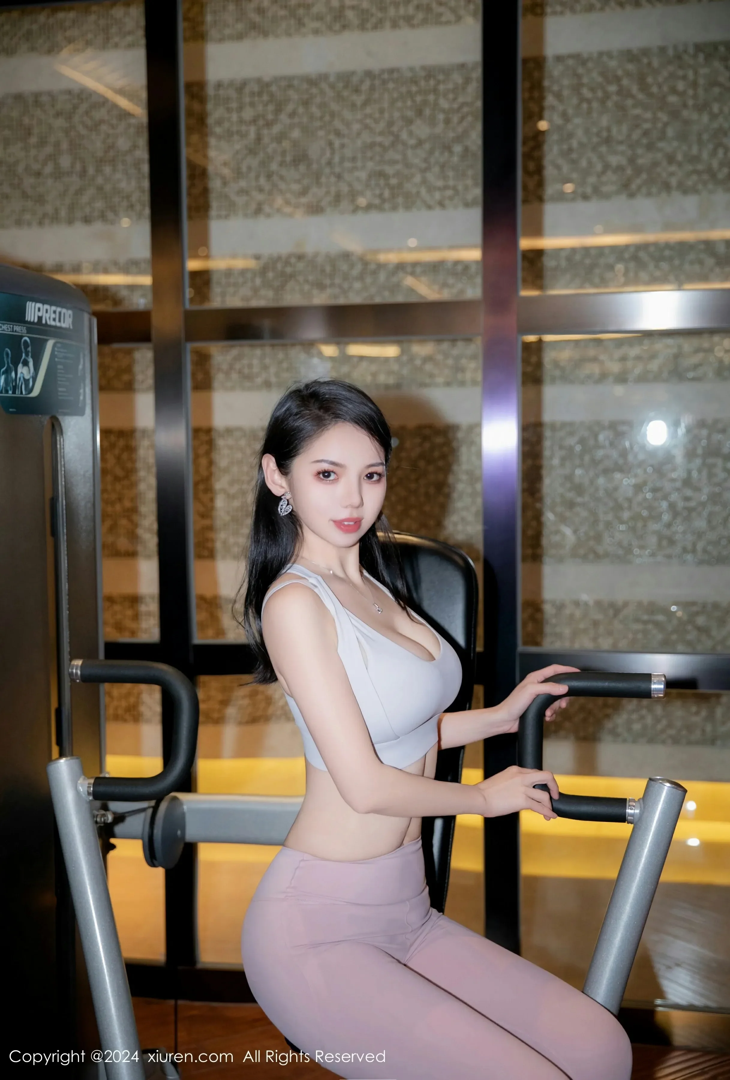 XiuRen 秀人 No.8533 大美妞儿 [74P]