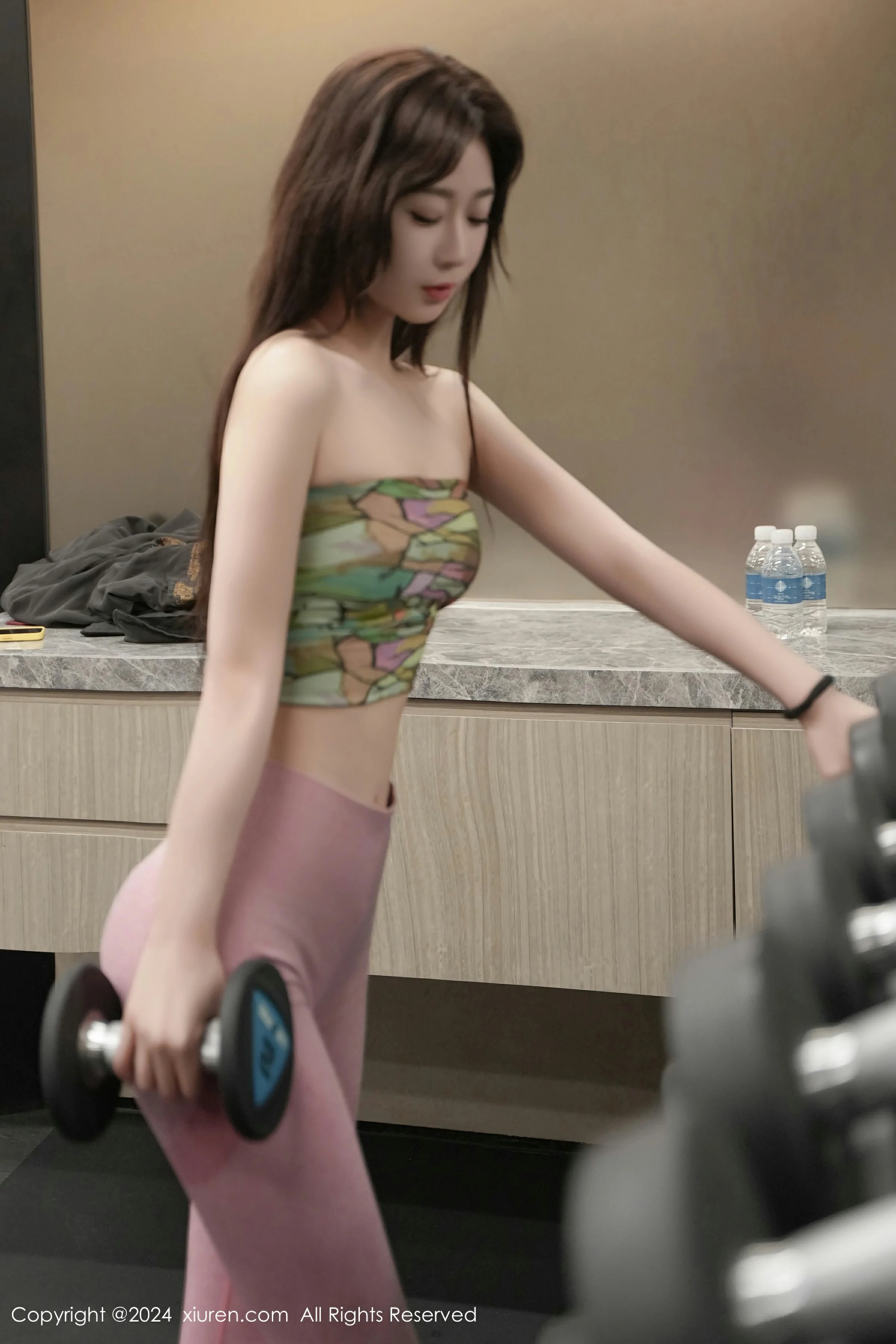 XiuRen 秀人 No.8585 软糖爱喝奶 [93P]