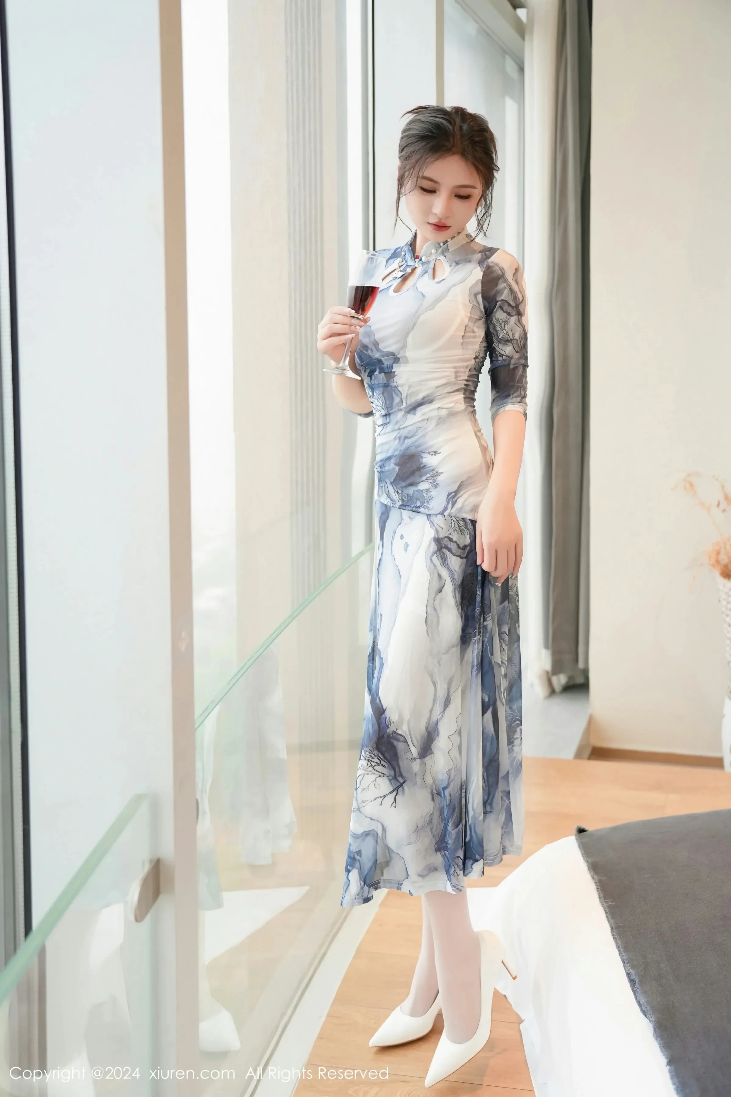 XiuRen 秀人 No.8587 Emily尹菲 [117P]