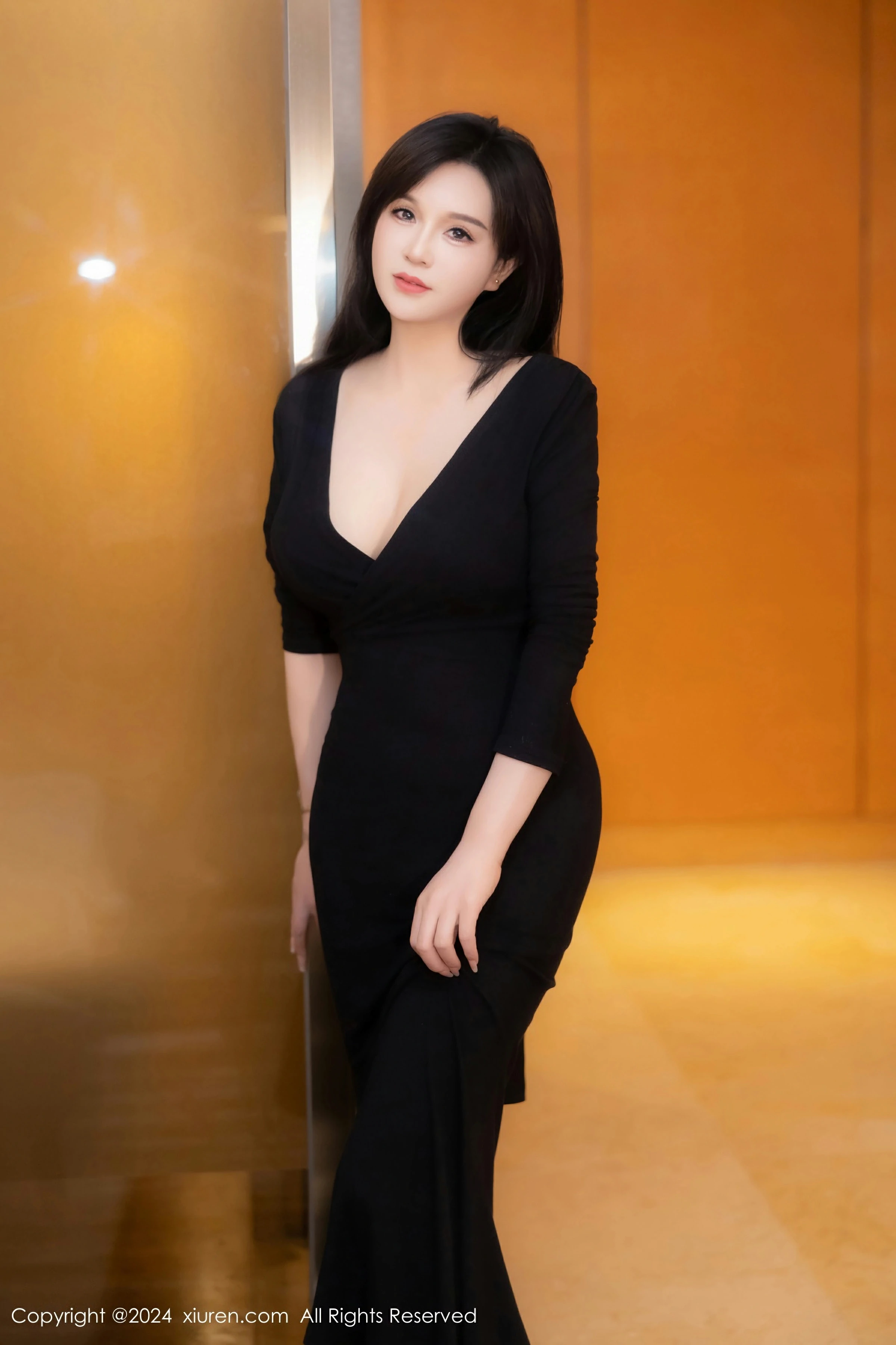 XiuRen 秀人 No.8787 水水姐 新人模特 [78P]