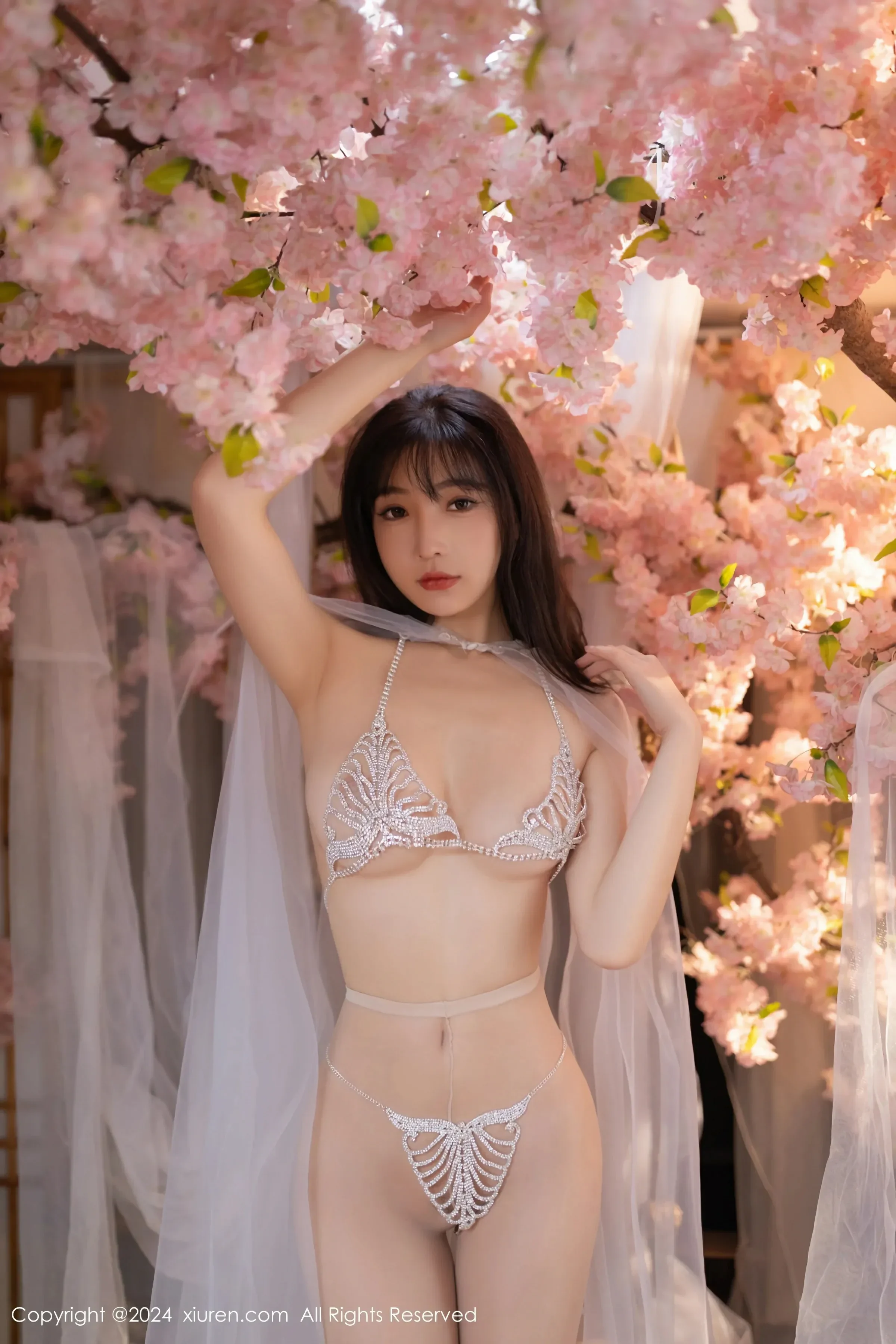 XiuRen 秀人 No.8807 陆萱萱 [80P]
