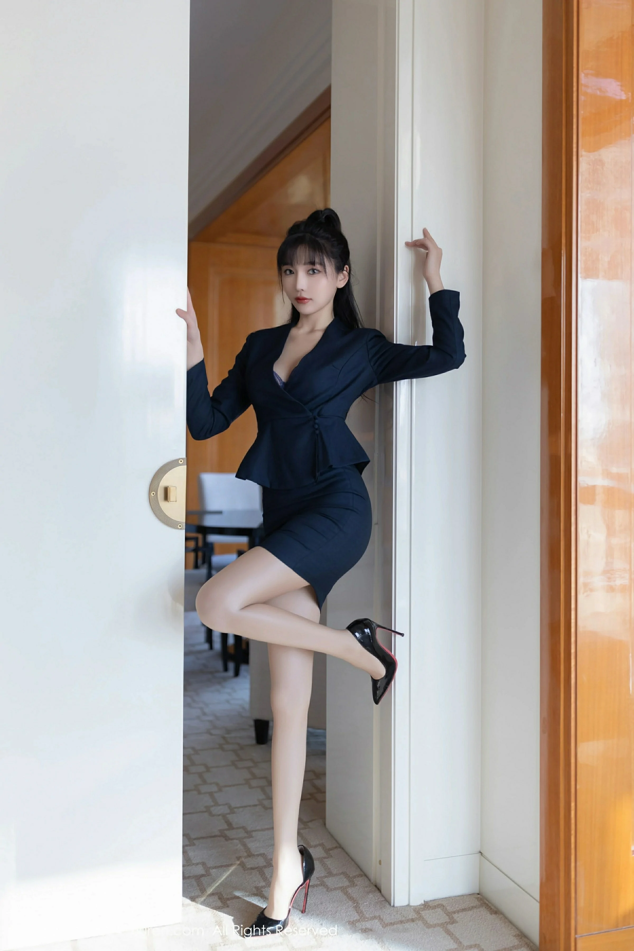 XiuRen 秀人 No.9263 陆萱萱 [80P]