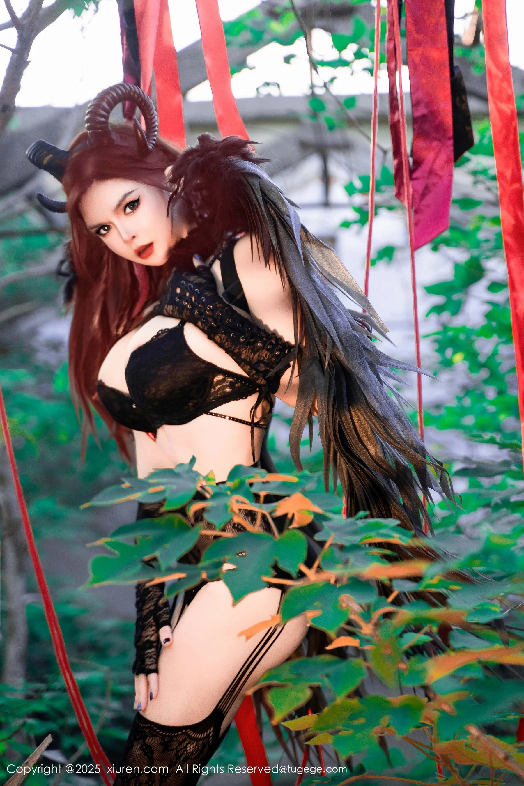 秀人网 伊丽莎有点白 Vol.10994 [66P]