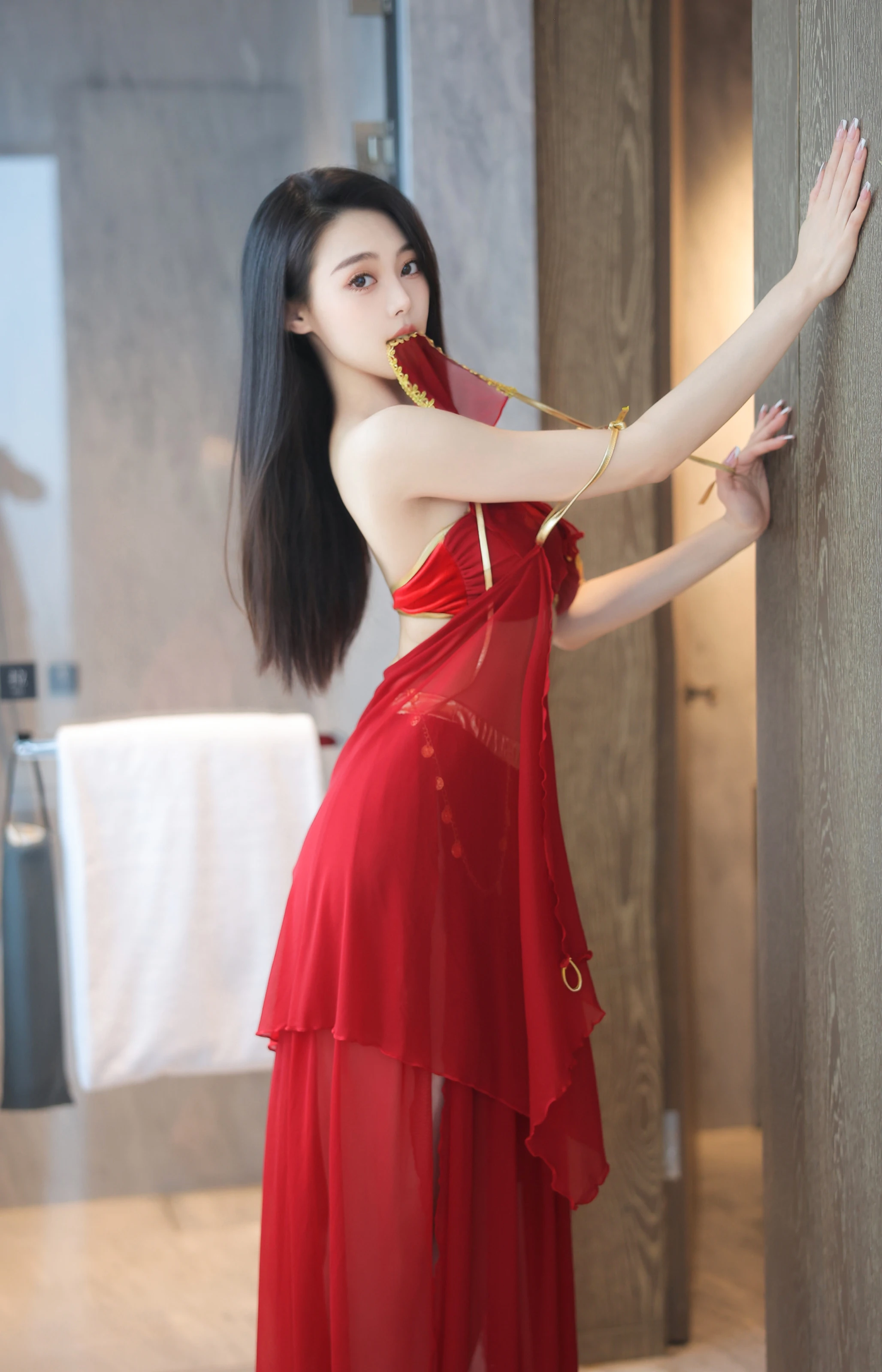 XiuRen 内购版 No.8420 清妙 西域风情 [76P]