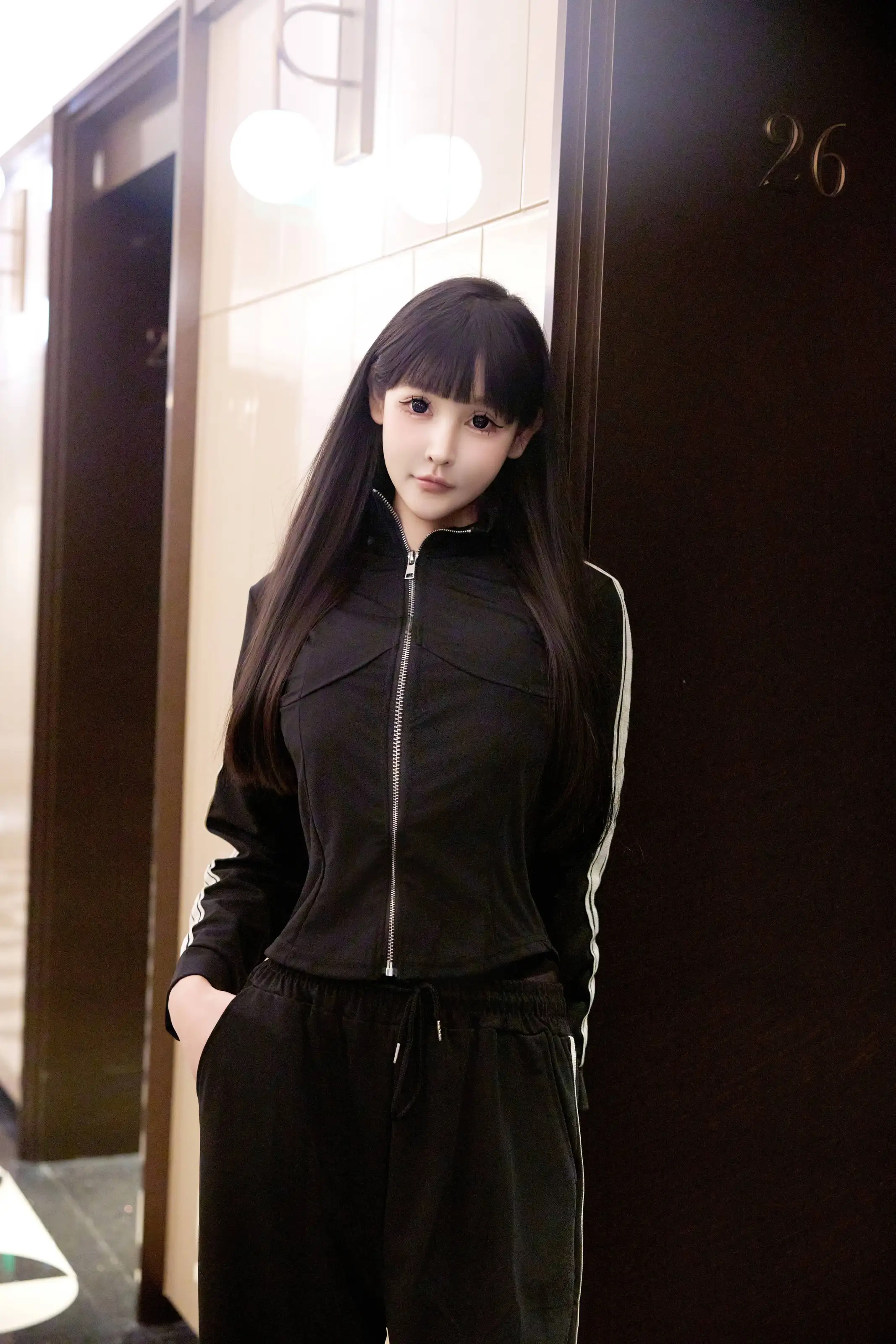 XiuRen 内购版 No.10482 智恩baby 裤里黑丝 [77P]