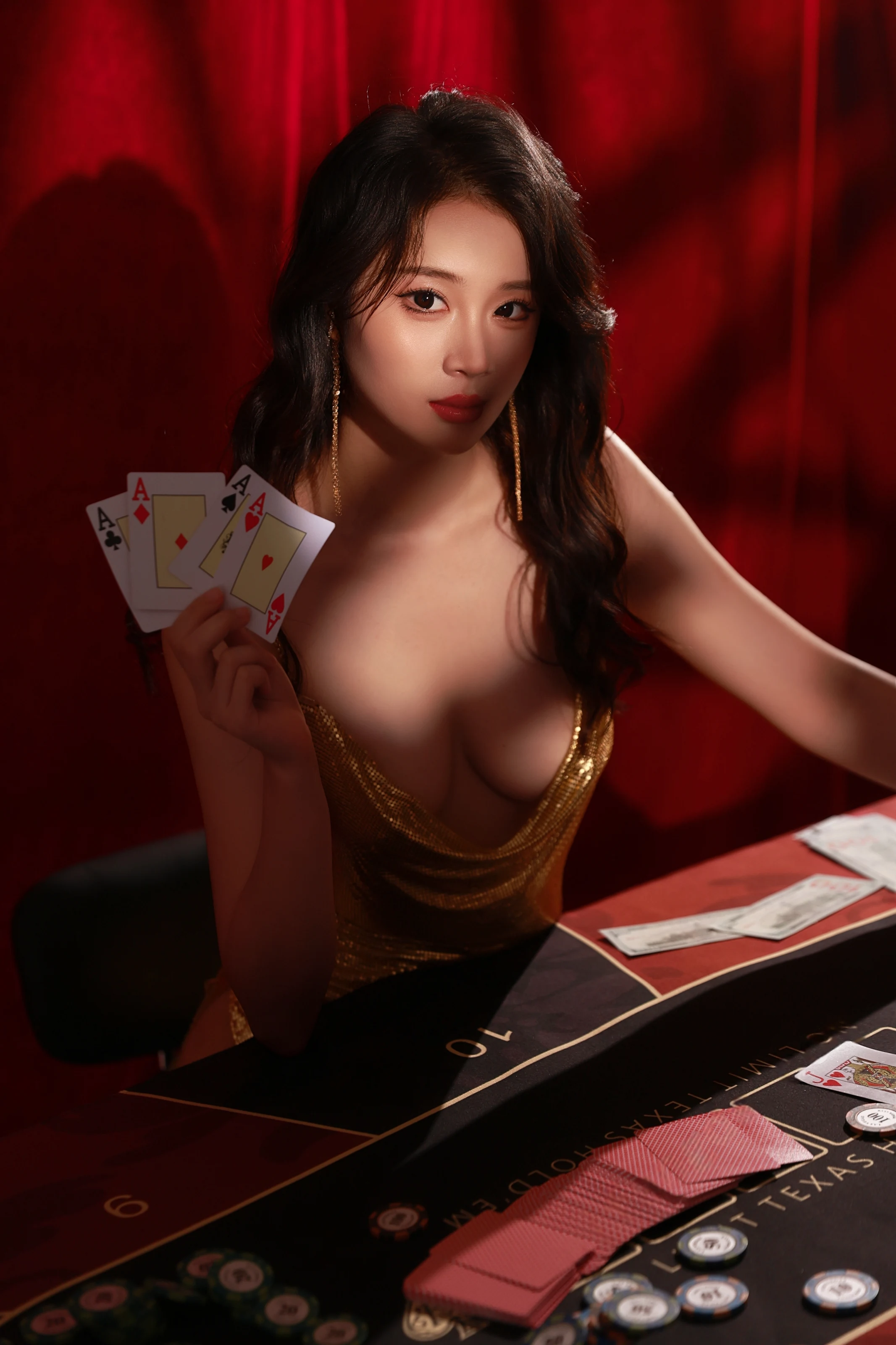 XiuRen 内购版 No.10681 南乔 性感荷官 [117P]