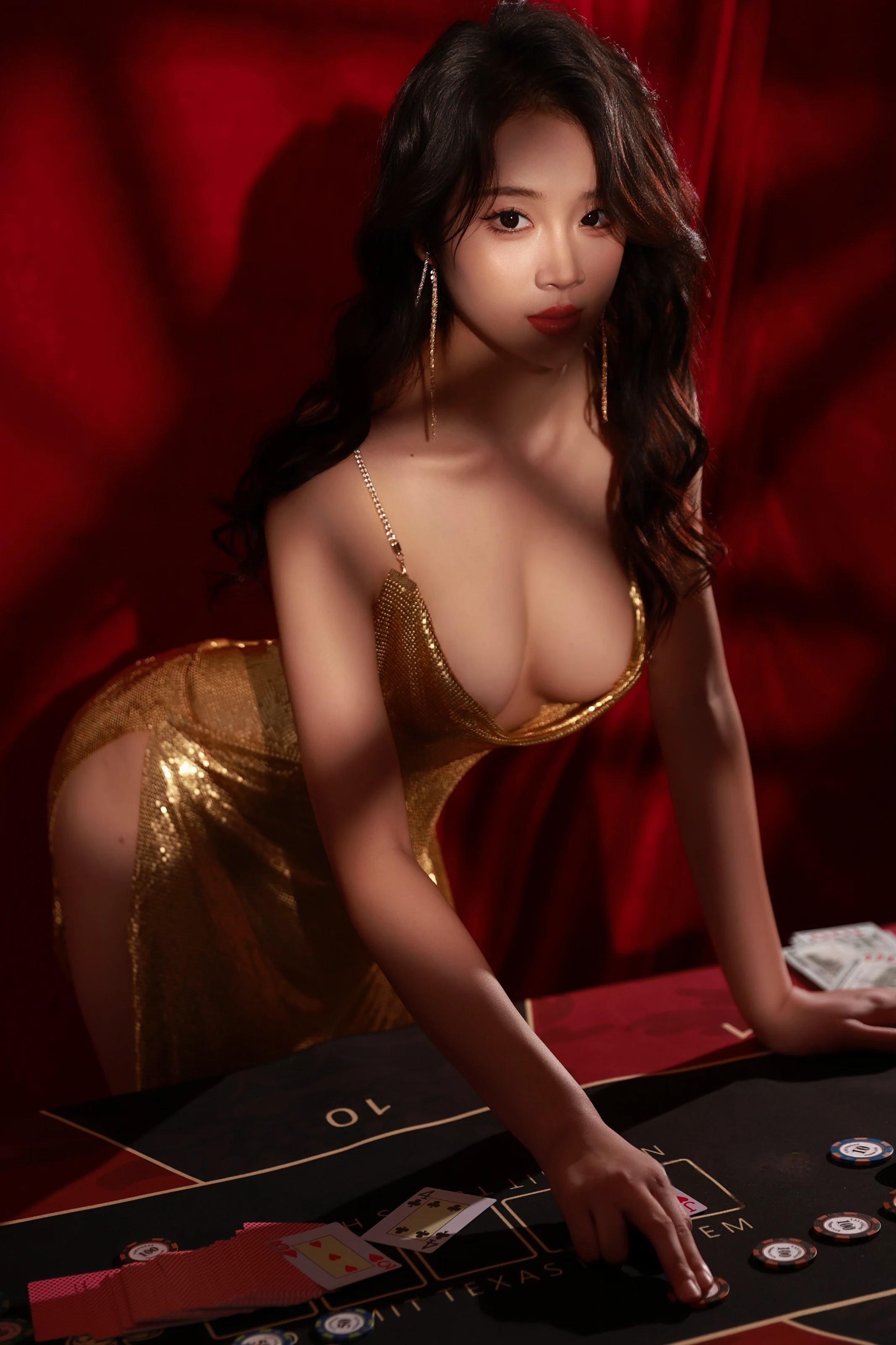 XiuRen 内购版 No.10681 南乔 性感荷官 [117P]